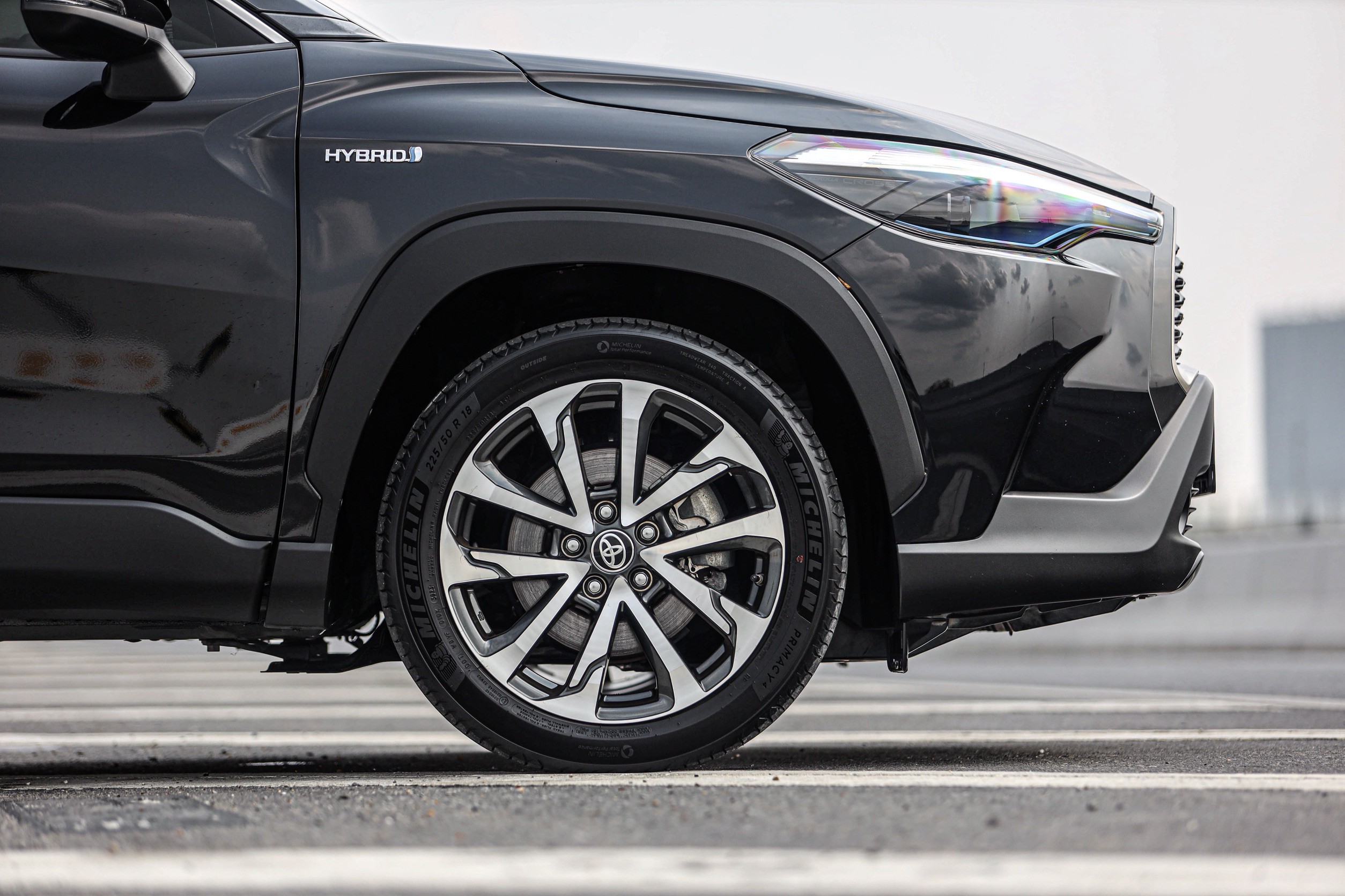 Toyota Corolla Cross 1.8 Hybrid Premium PF-รถบ้านมือสอง