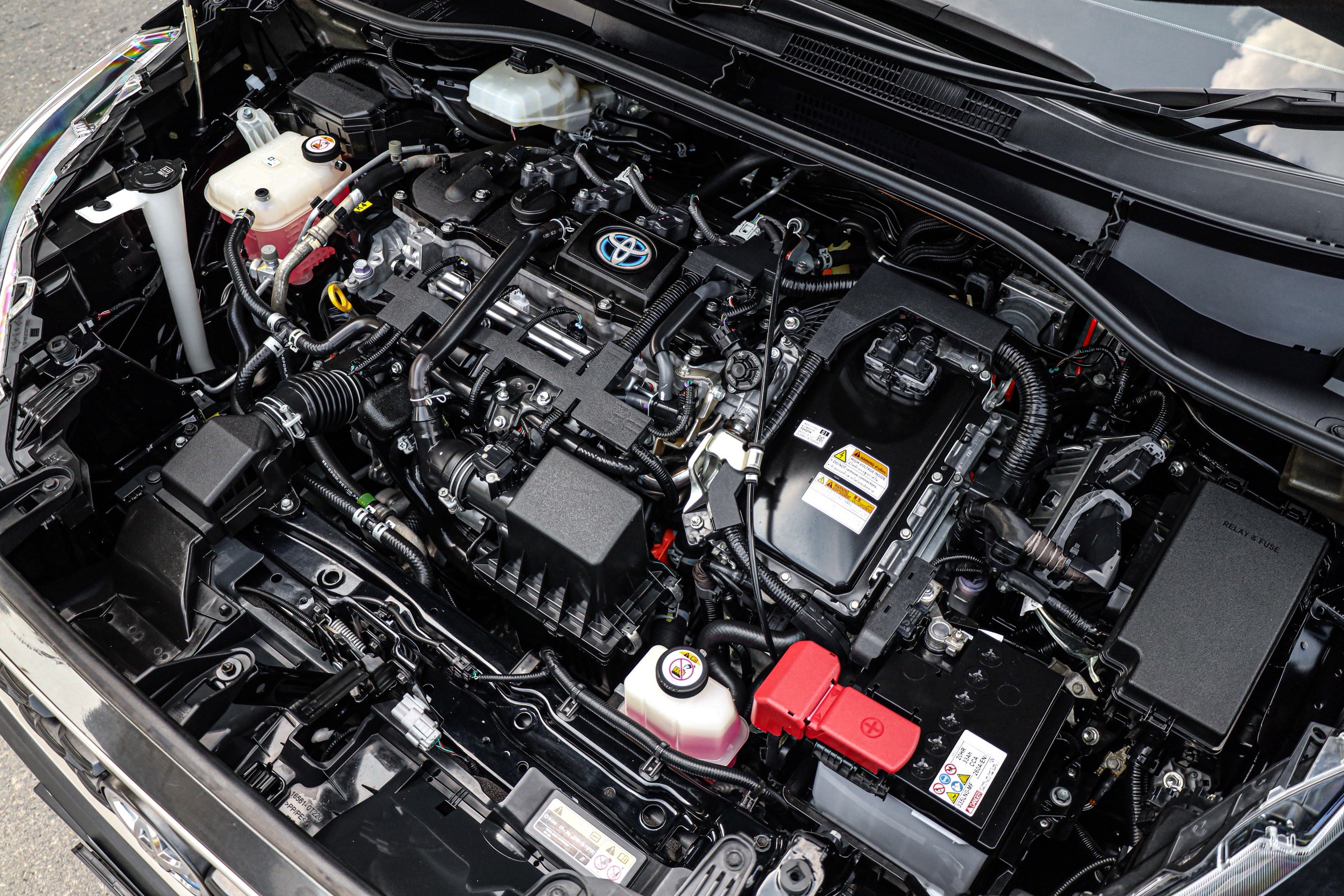 Toyota Corolla Cross 1.8 Hybrid Premium PF-รถบ้านมือสอง