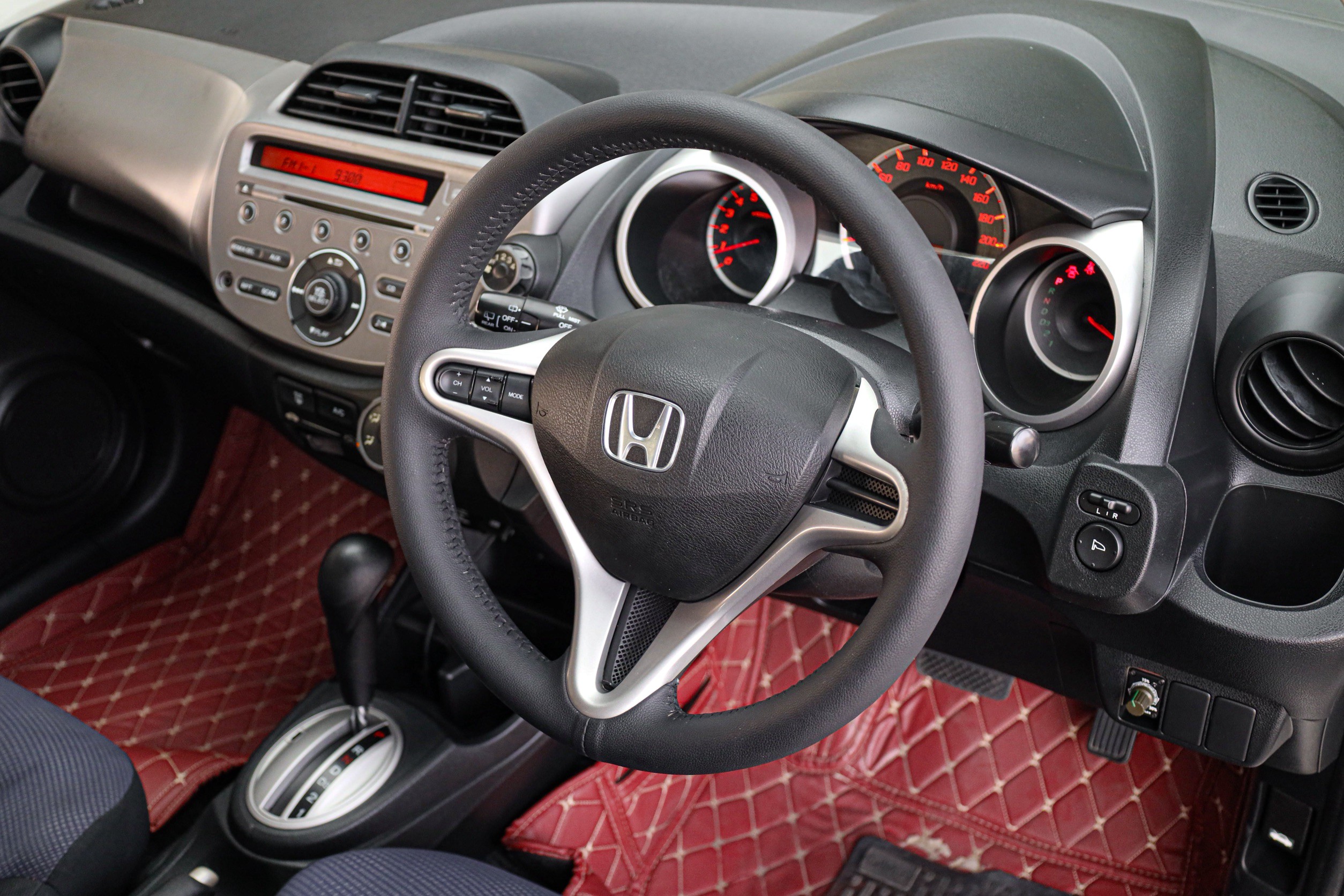 Honda Jazz Ge V AT PF-รถบ้านมือสอง