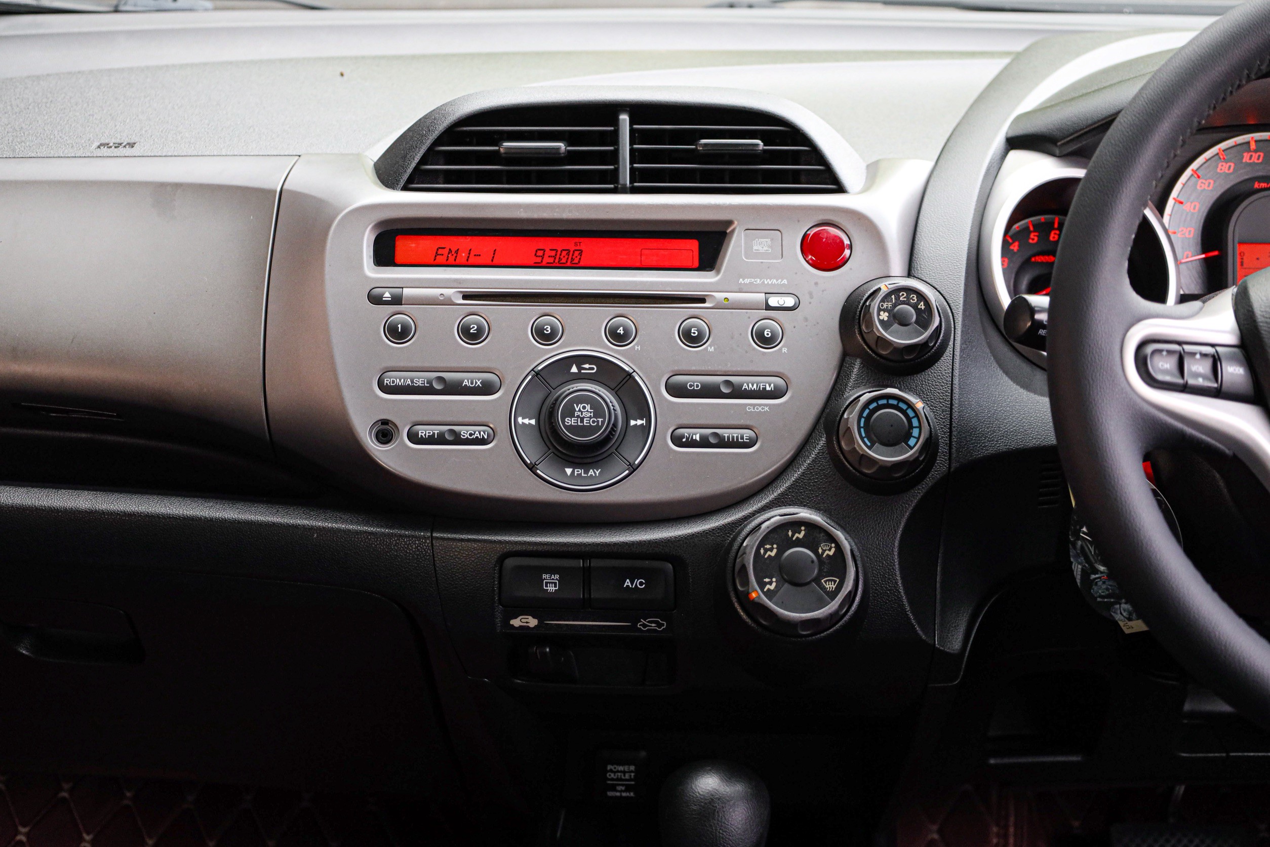 Honda Jazz Ge V AT PF-รถบ้านมือสอง