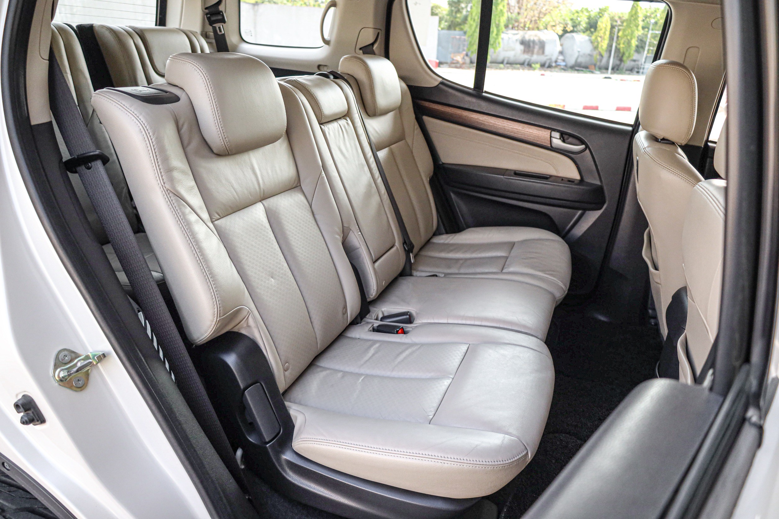 Isuzu Mu-x 2.5 MT PF-รถบ้านมือสอง