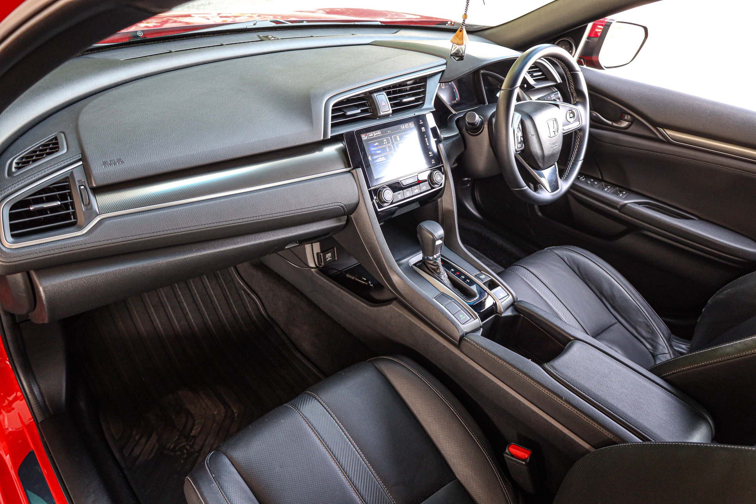 Honda Civic FK 1.5 TurboPF-รถบ้านมือสอง