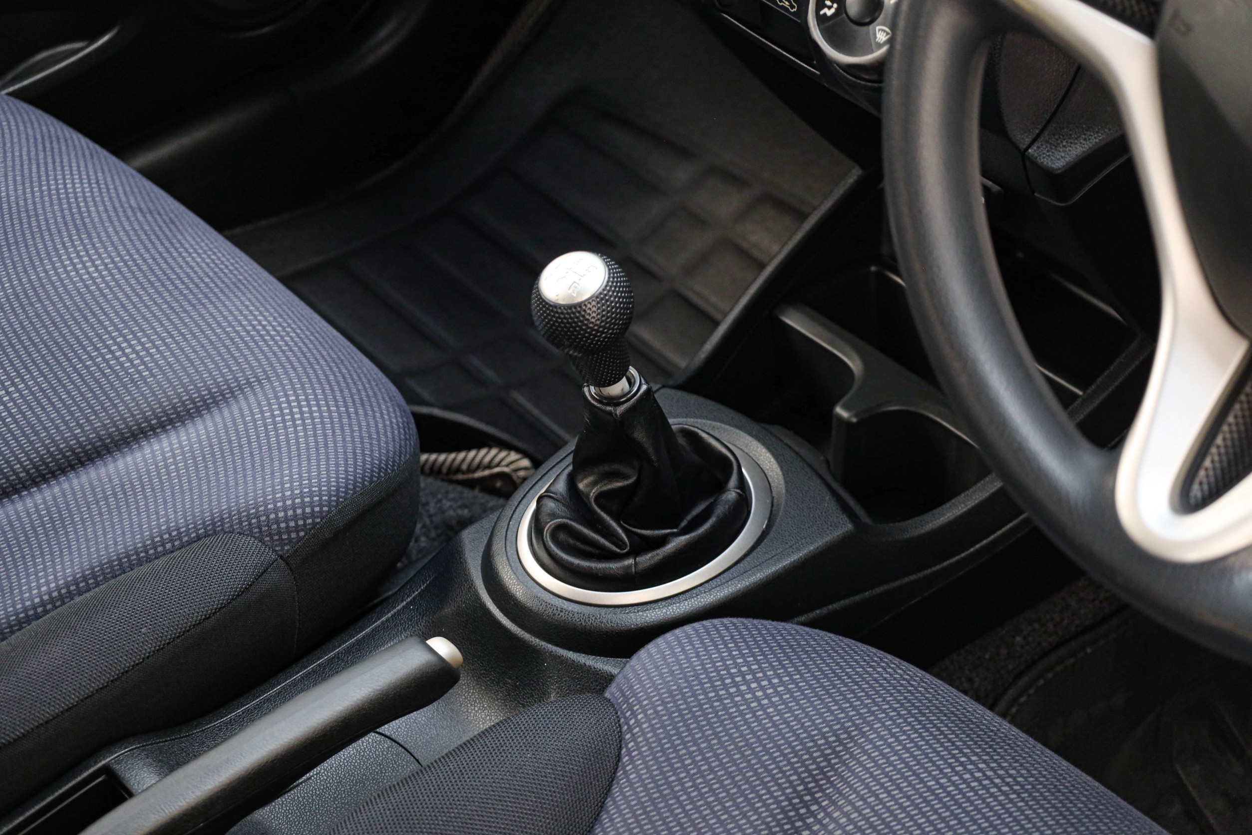 Honda Jazz Ge S MT PF-รถบ้านมือสอง