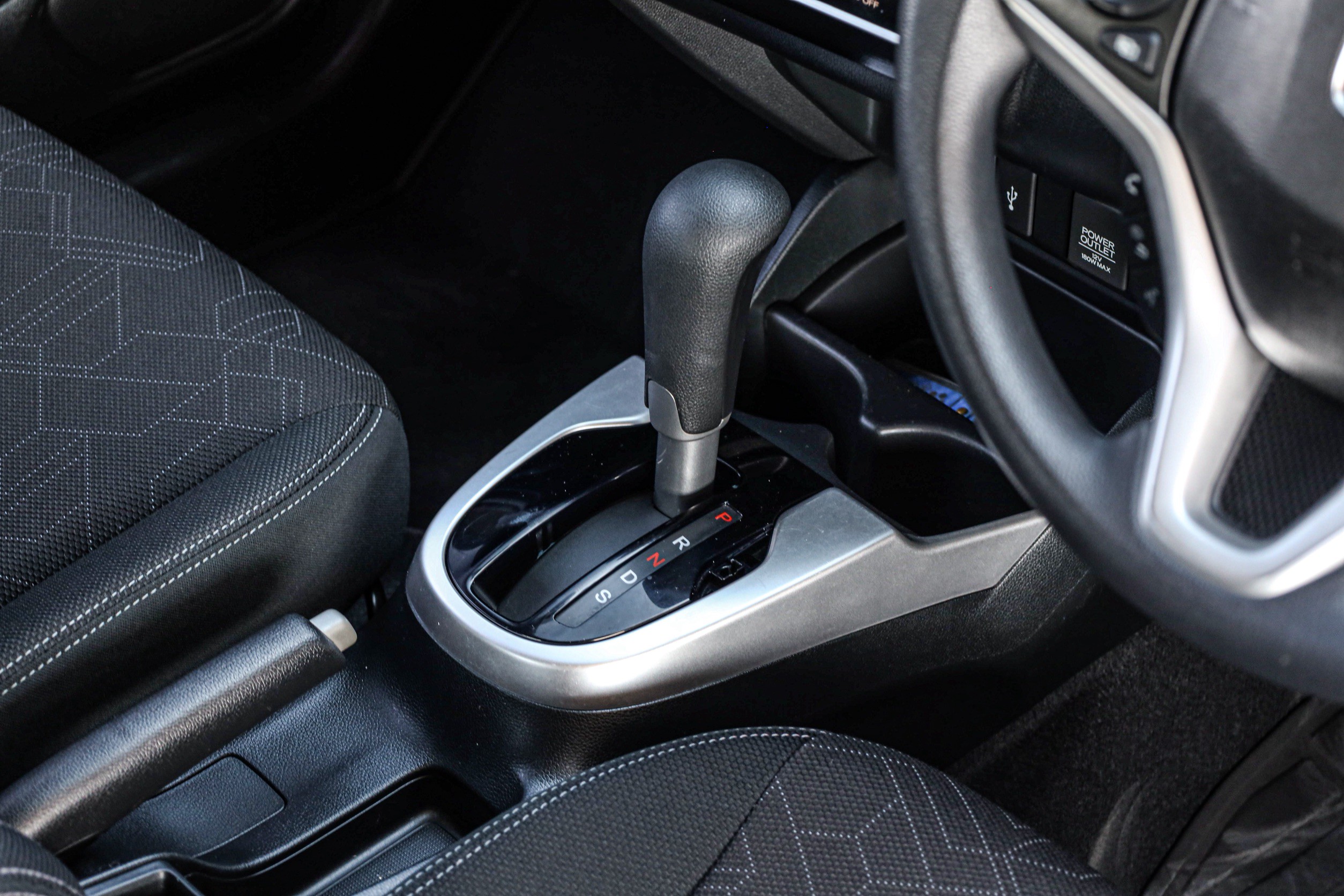 Honda Jazz GK SV PF-รถบ้านมือสอง