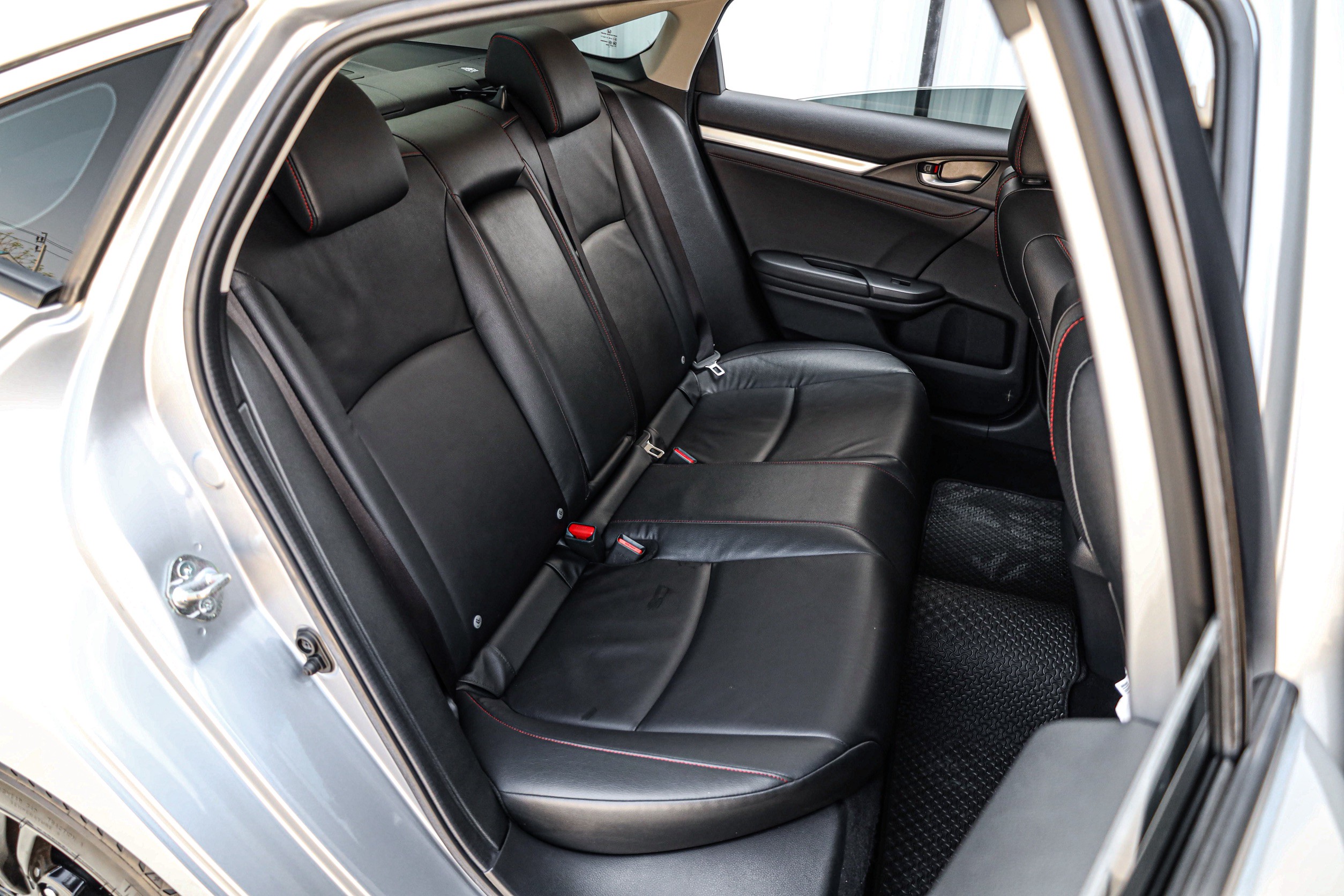 Honda Civic Fc 1.5 Turbo Rs PF-รถบ้านมือสอง