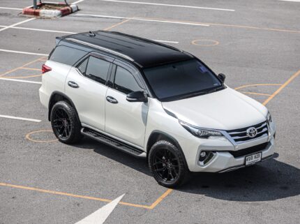 Toyota Fortuner 2.8 V 4WD PF-รถบ้านมือสอง