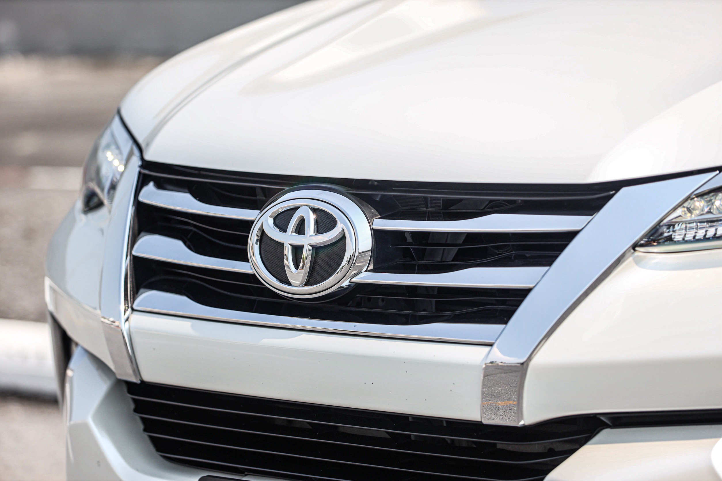 Toyota Fortuner 2.8 V 4WD PF-รถบ้านมือสอง