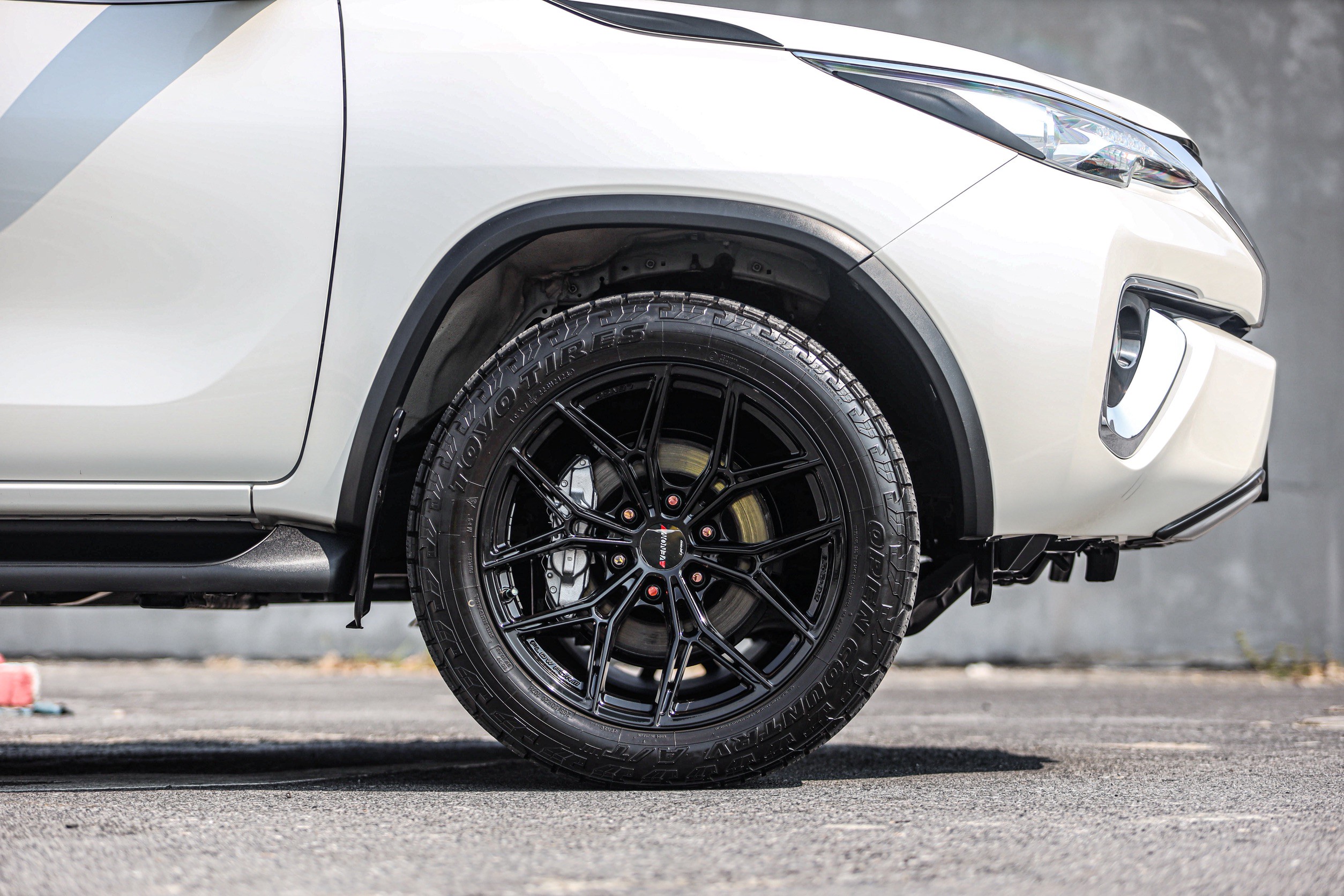 Toyota Fortuner 2.8 V 4WD PF-รถบ้านมือสอง