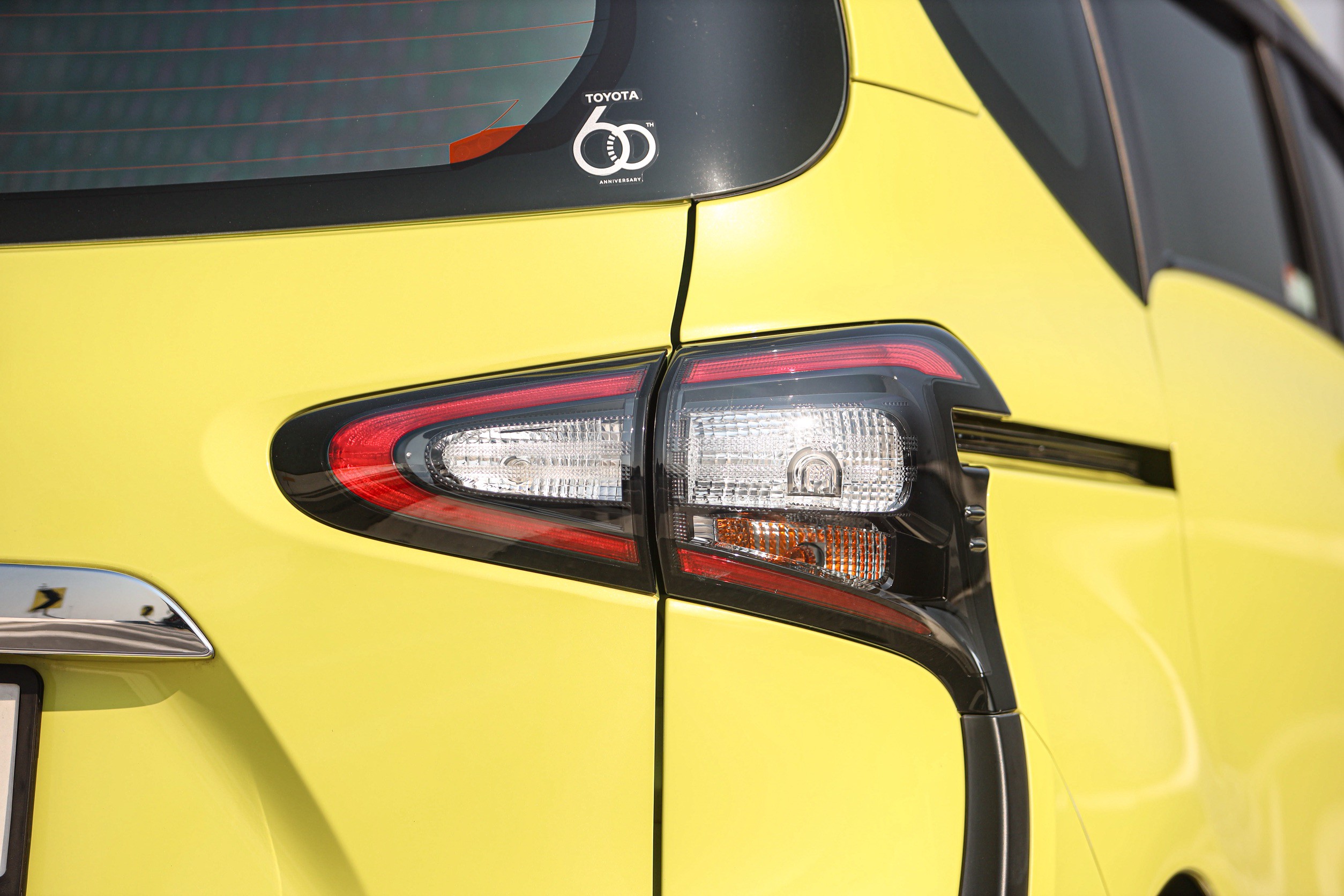 Toyota Sienta 1.5 V PF-รถบ้านมือสอง