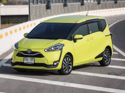 Toyota Sienta 1.5 V PF-รถบ้านมือสอง