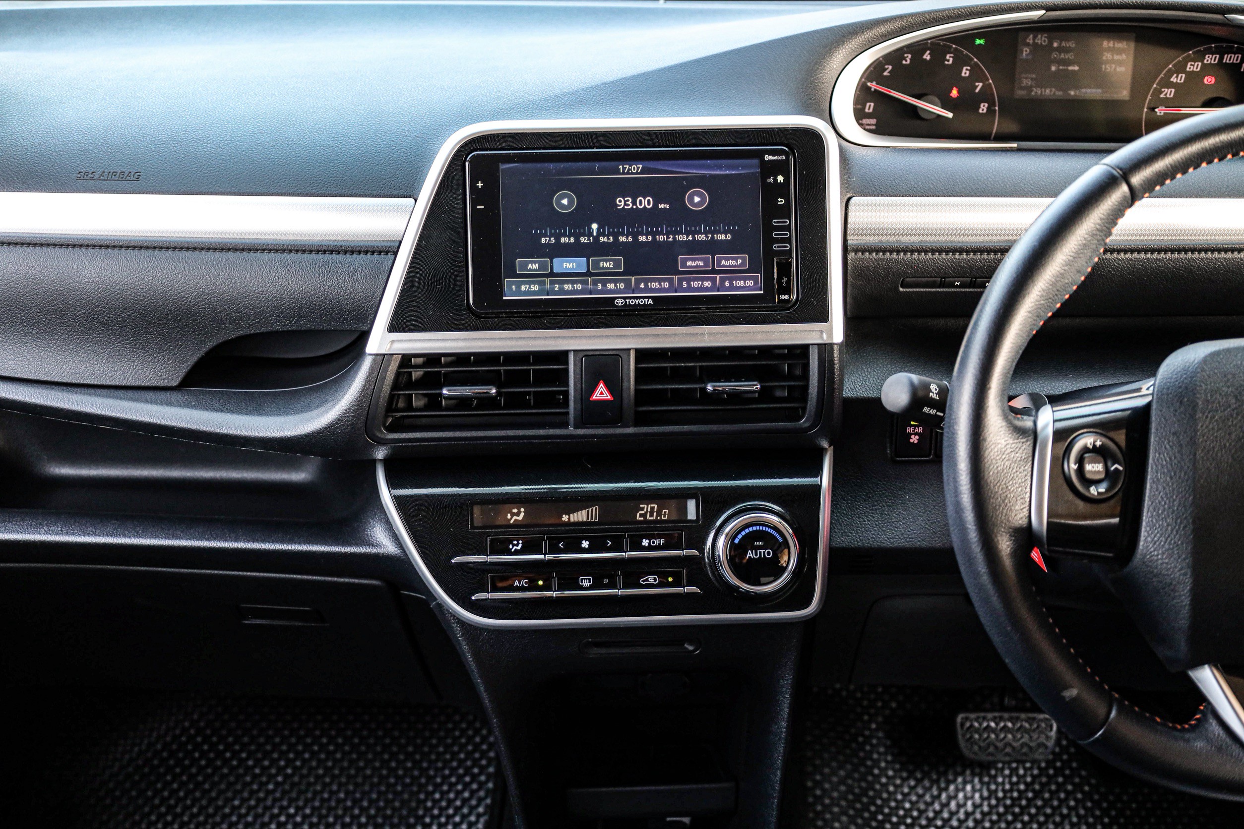 Toyota Sienta 1.5 V PF-รถบ้านมือสอง