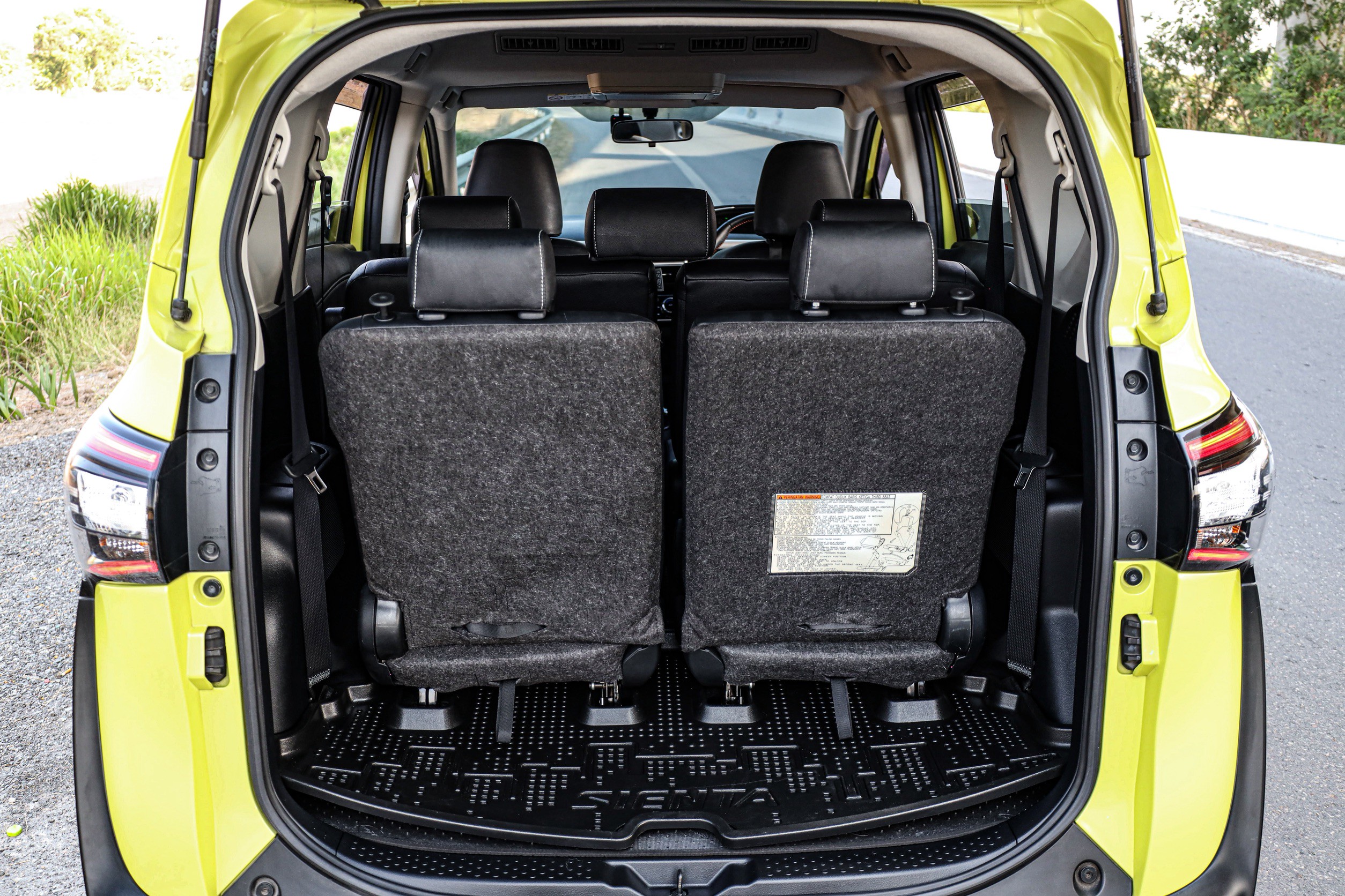 Toyota Sienta 1.5 V PF-รถบ้านมือสอง