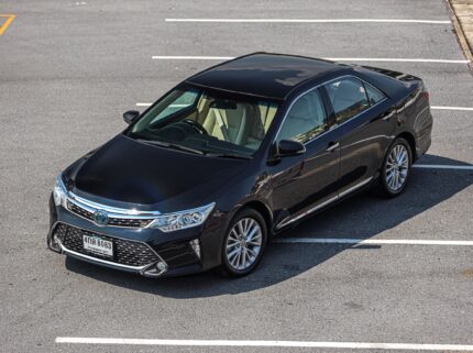 Toyota Camry 2.5 Hybrid PF-รถบ้านมือสอง