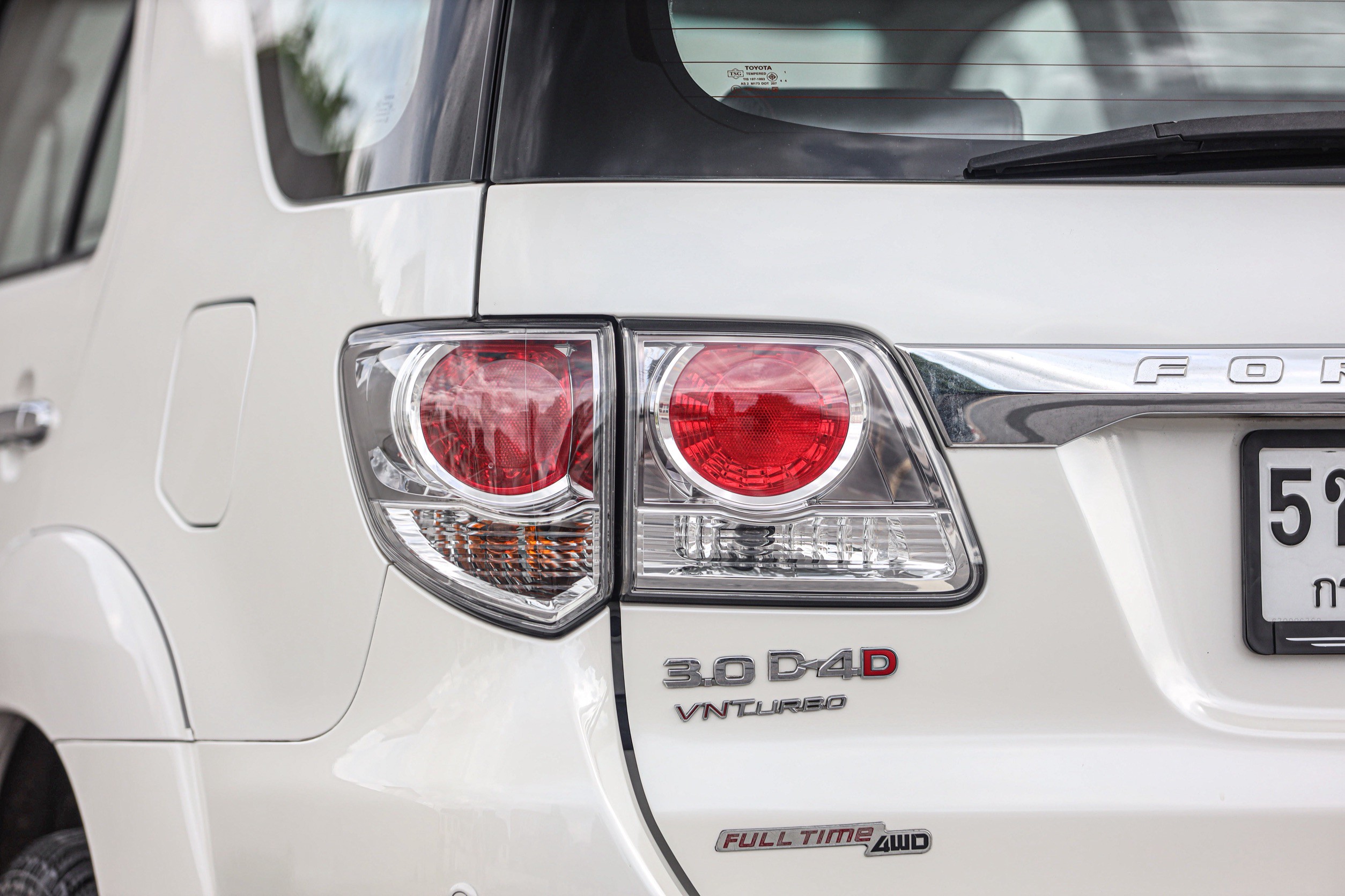 Toyota Fortuner 3.0 4WD TRD PF-รถบ้านมือสอง