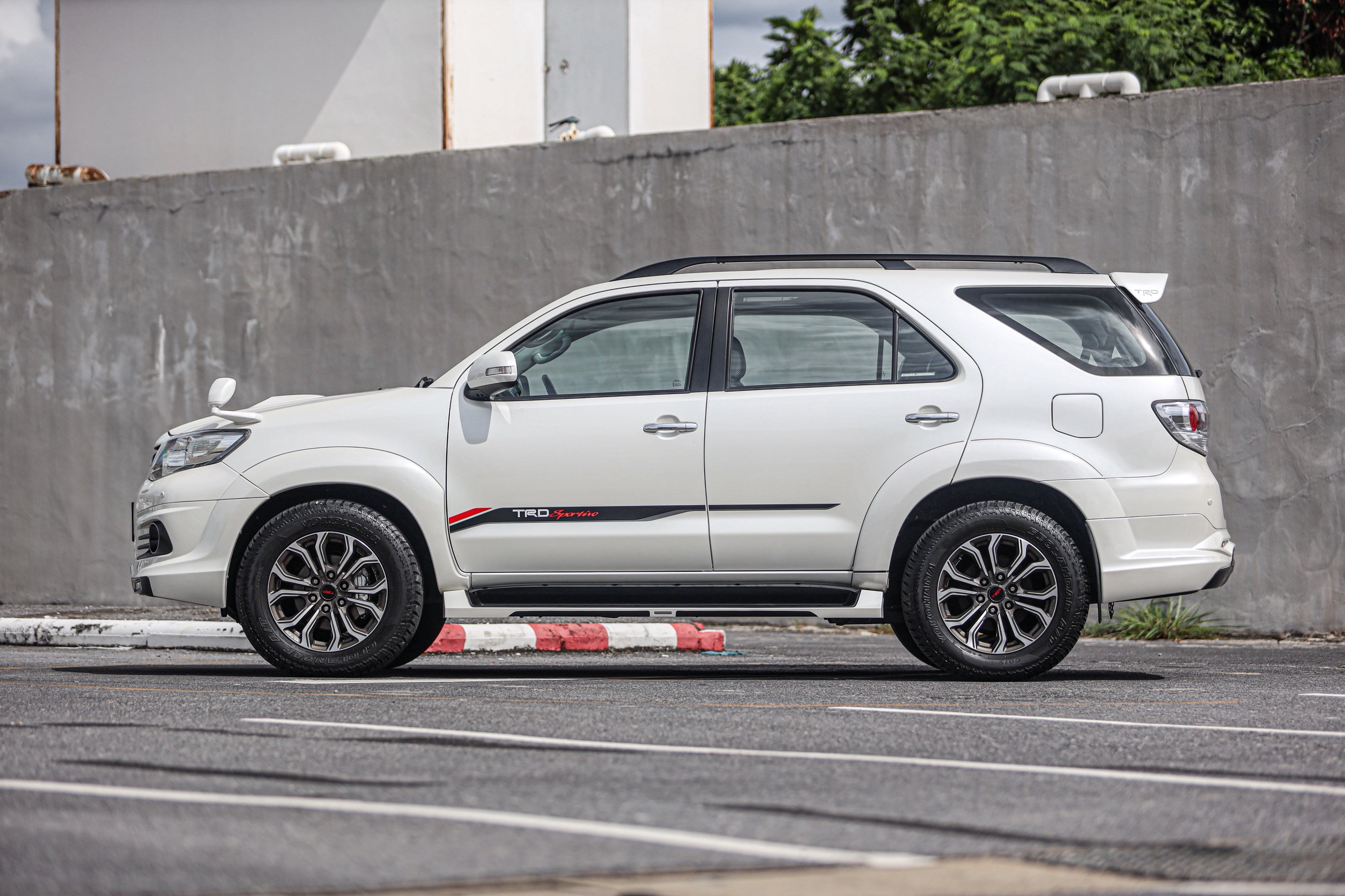 Toyota Fortuner 3.0 4WD TRD 2014