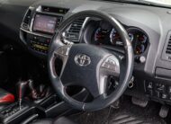 Toyota Fortuner 3.0 4WD TRD PF-รถบ้านมือสอง