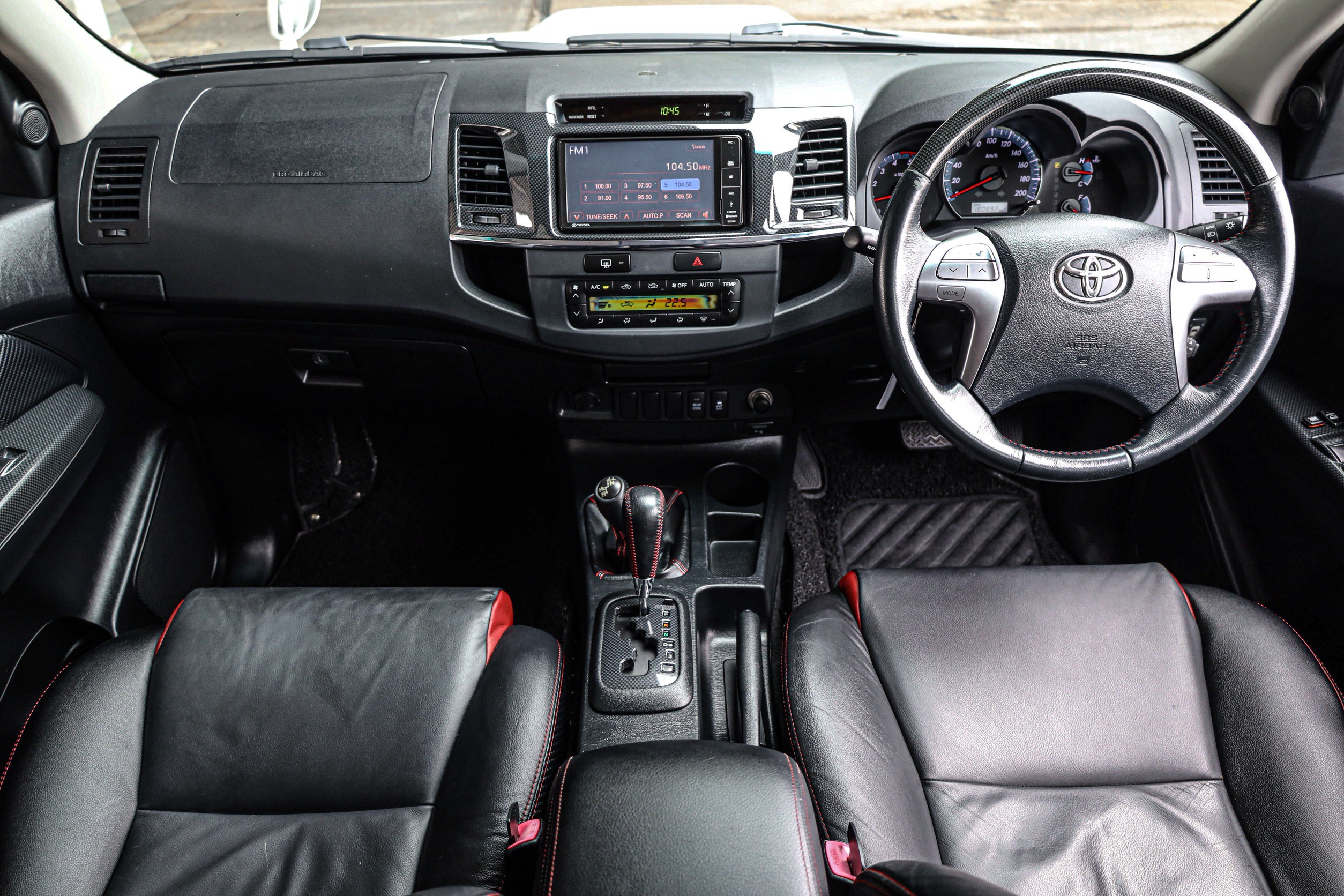 Toyota Fortuner 3.0 4WD TRD 2014