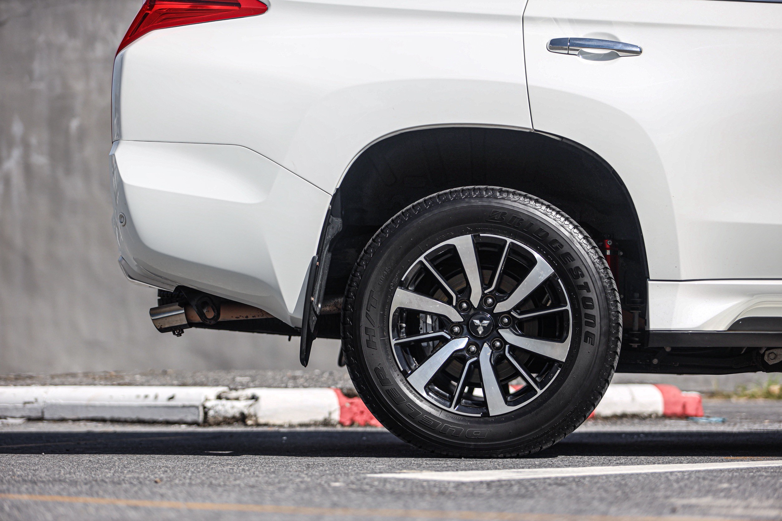 Mitsubishi Pajero Sport 2.4 GT Premium 4WD AT PF-รถบ้านมือสอง