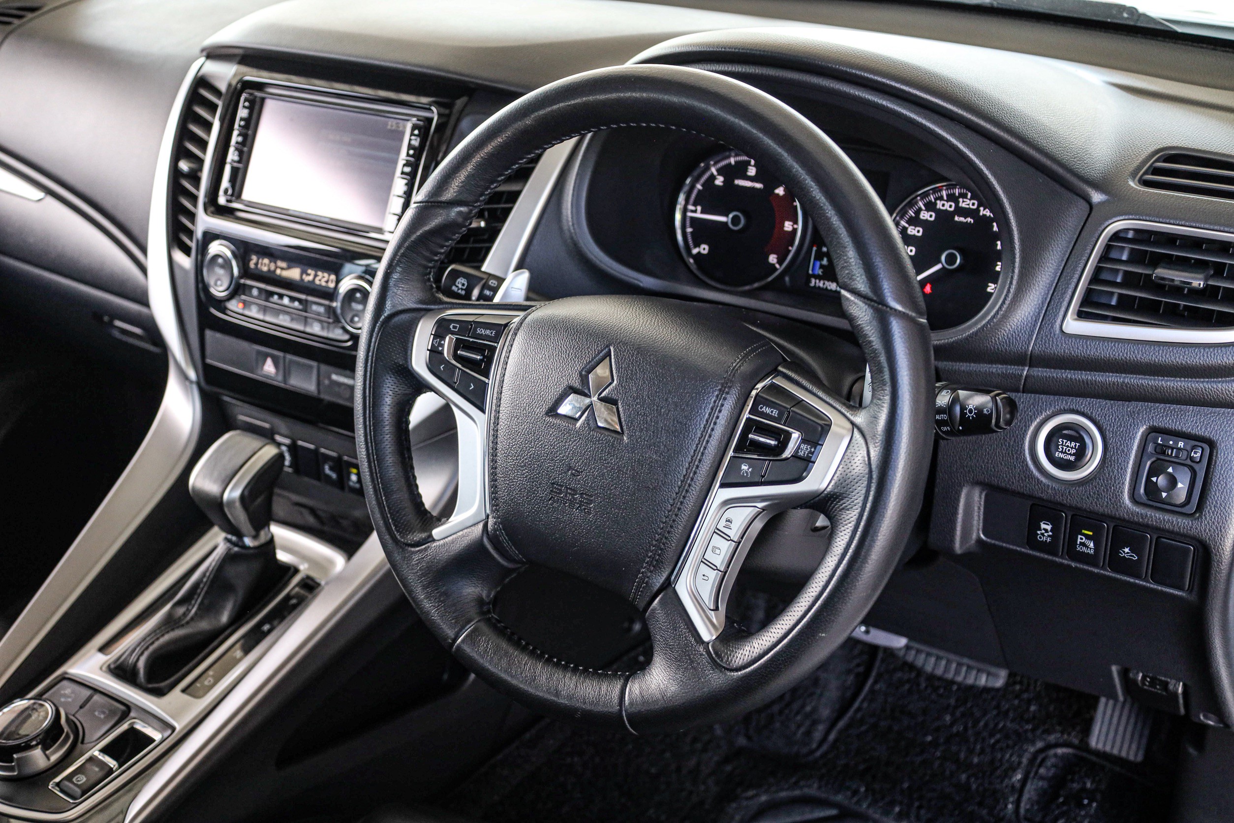 Mitsubishi Pajero Sport 2.4 GT Premium 4WD AT PF-รถบ้านมือสอง