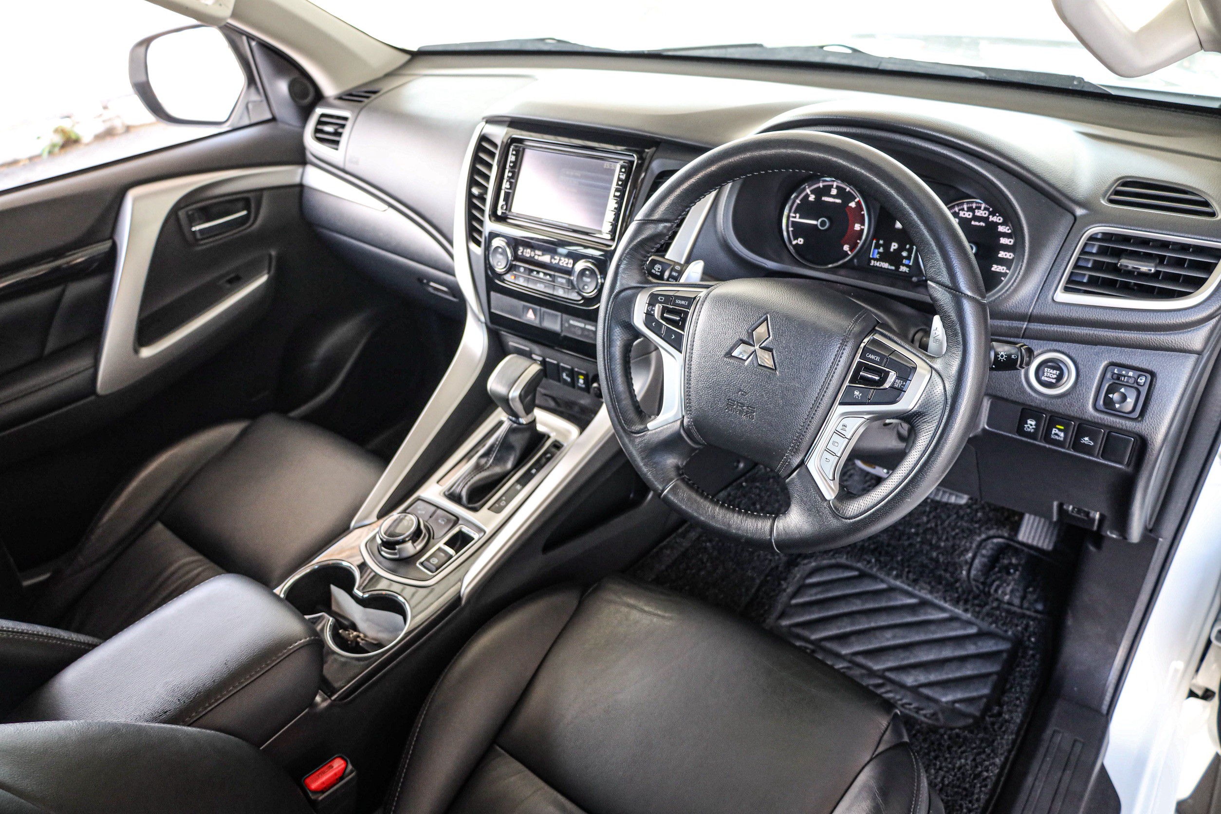 Mitsubishi Pajero Sport 2.4 GT Premium 4WD AT PF-รถบ้านมือสอง