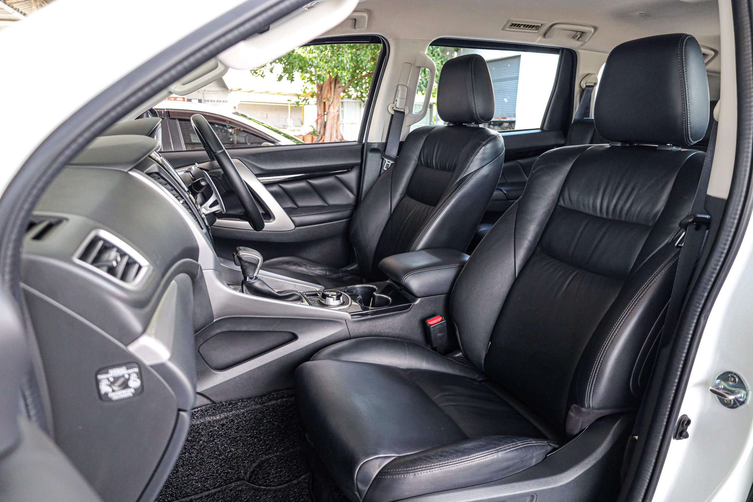 Mitsubishi Pajero Sport 2.4 GT Premium 4WD AT PF-รถบ้านมือสอง