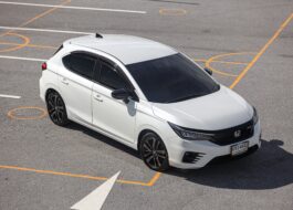 Honda City 1.0 Rs HB PF-รถบ้านมือสอง