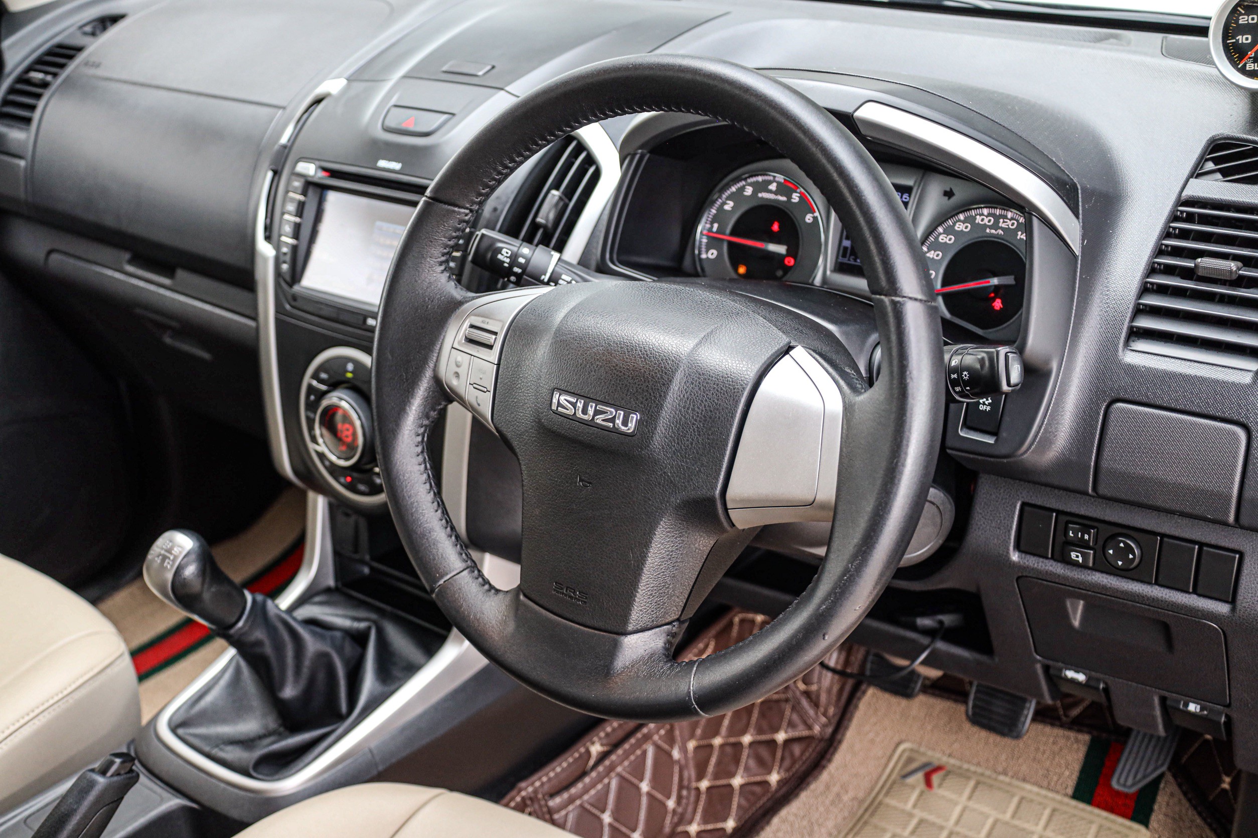 Isuzu Mu-x 2.5 MT PF-รถบ้านมือสอง