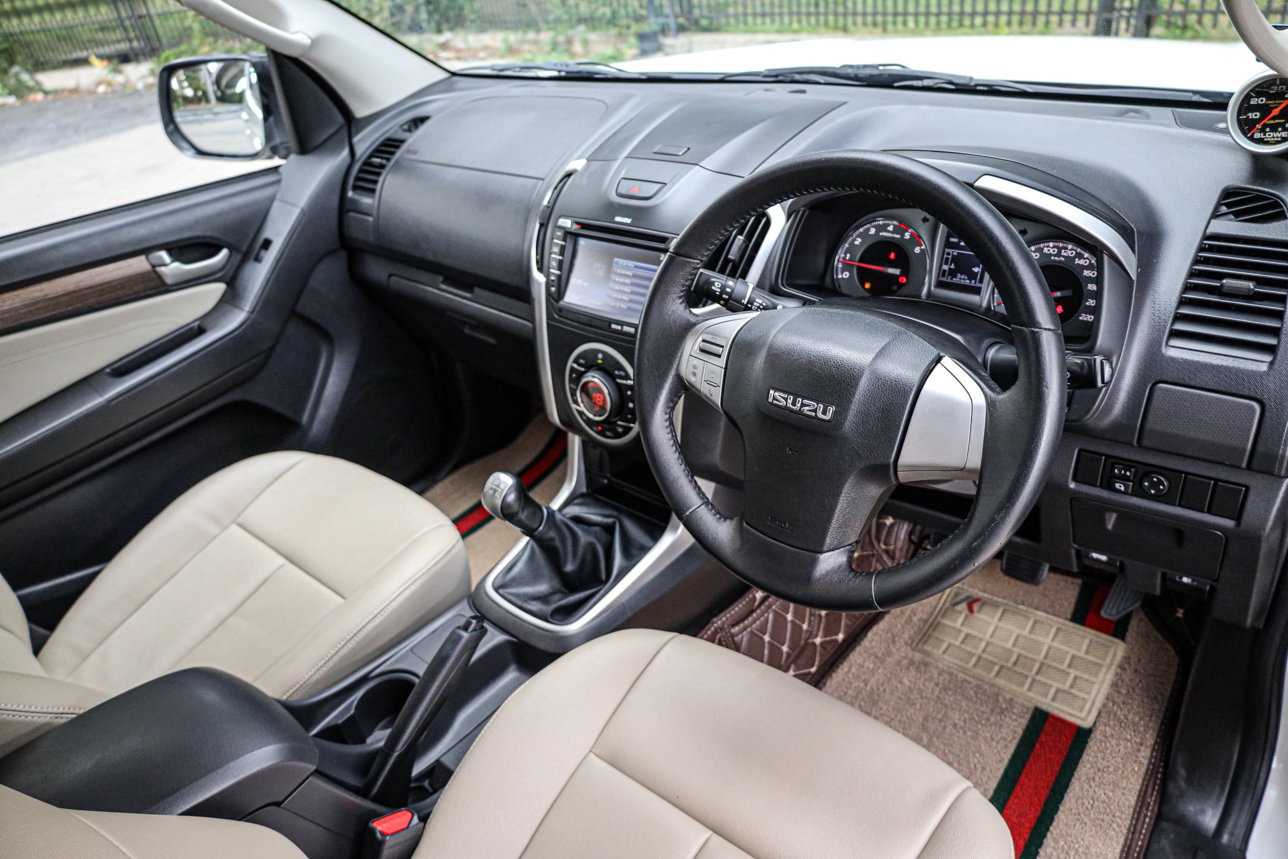 Isuzu Mu-x 2.5 MT PF-รถบ้านมือสอง