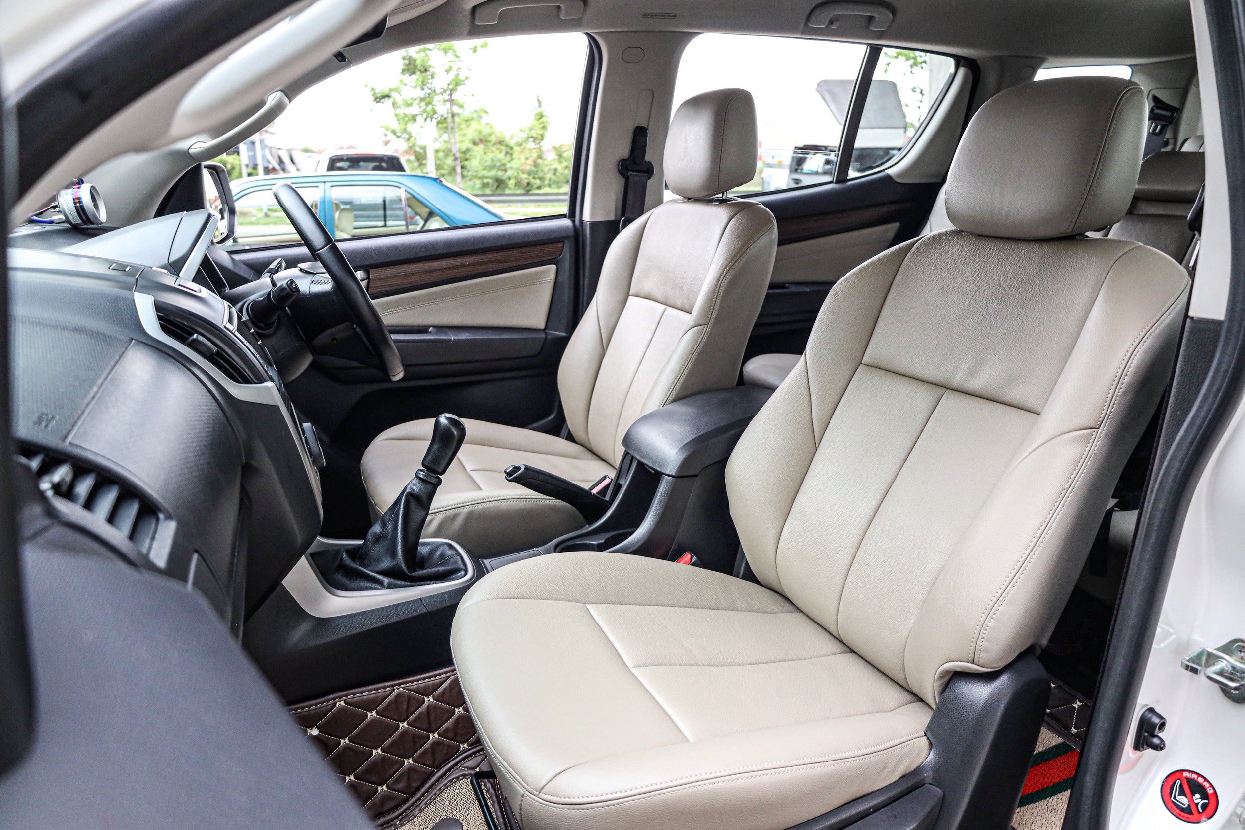 Isuzu Mu-x 2.5 MT PF-รถบ้านมือสอง
