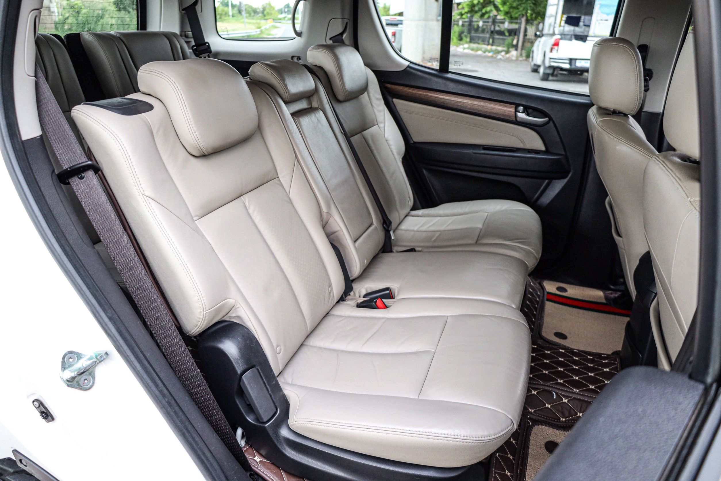 Isuzu Mu-x 2.5 MT PF-รถบ้านมือสอง
