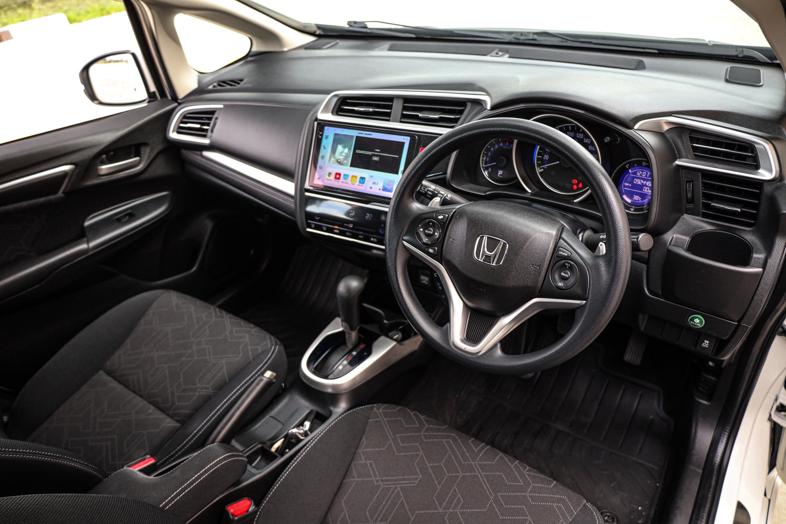 Honda Jazz GK SV PF-รถบ้านมือสอง