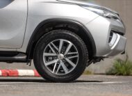 Toyota Fortuner 2.4 V 2WD PF-รถบ้านมือสอง