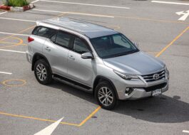 Toyota Fortuner 2.4 V 2WD PF-รถบ้านมือสอง