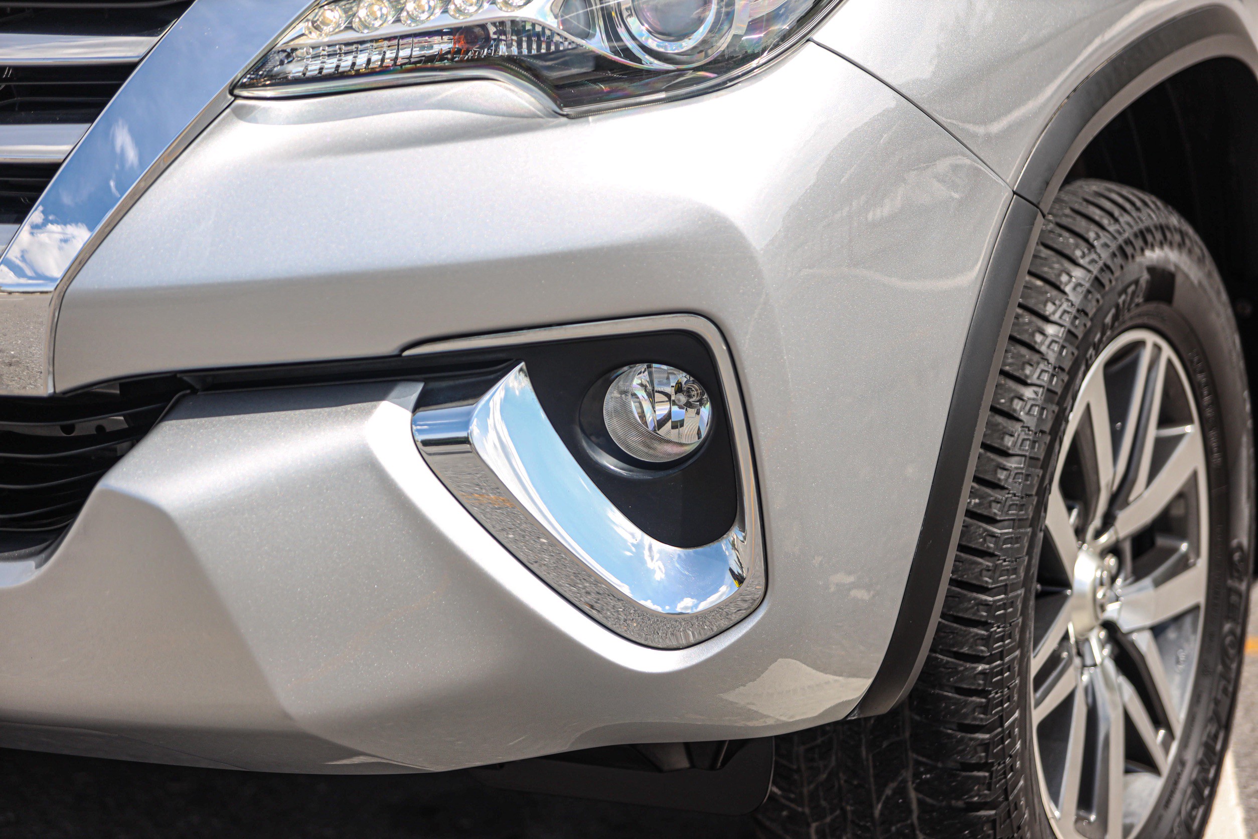 Toyota Fortuner 2.4 V 2WD PF-รถบ้านมือสอง