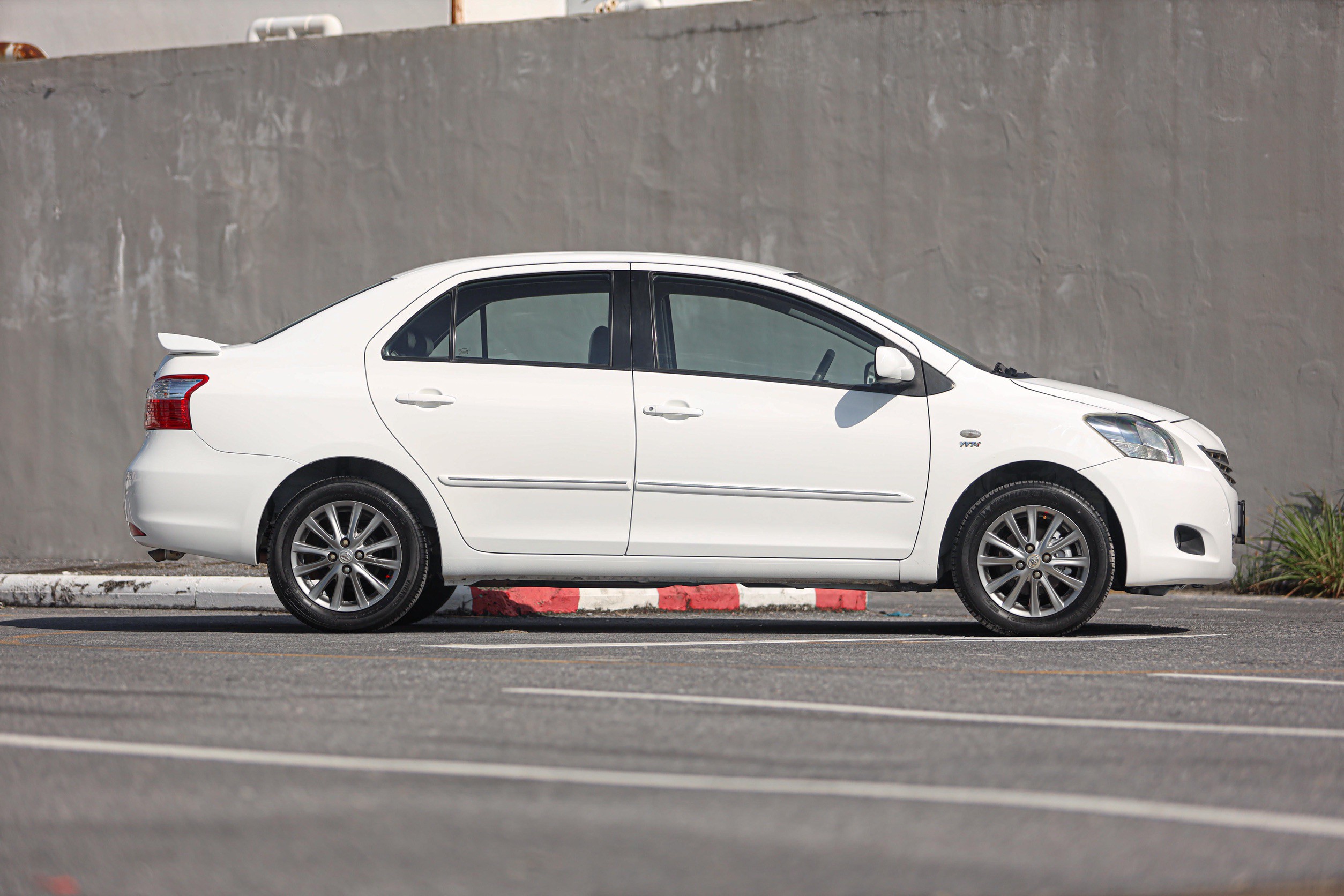Toyota Vios E PF-รถบ้านมือสอง
