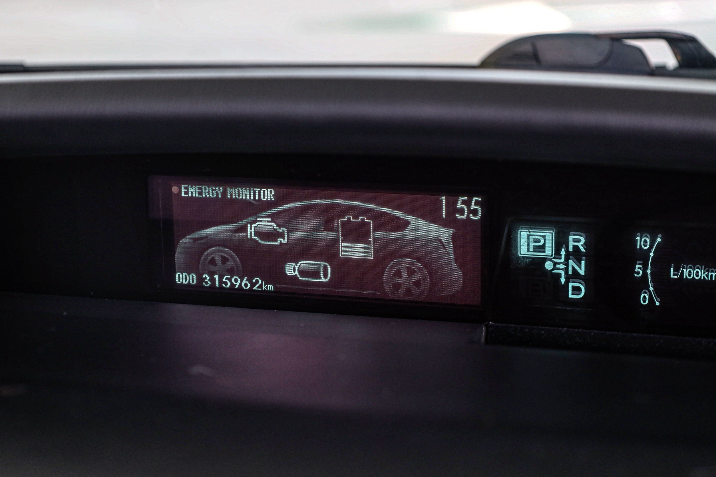 Toyota Prius 1.8 Hybrid TRD Sportivo PF-รถบ้านมือสอง
