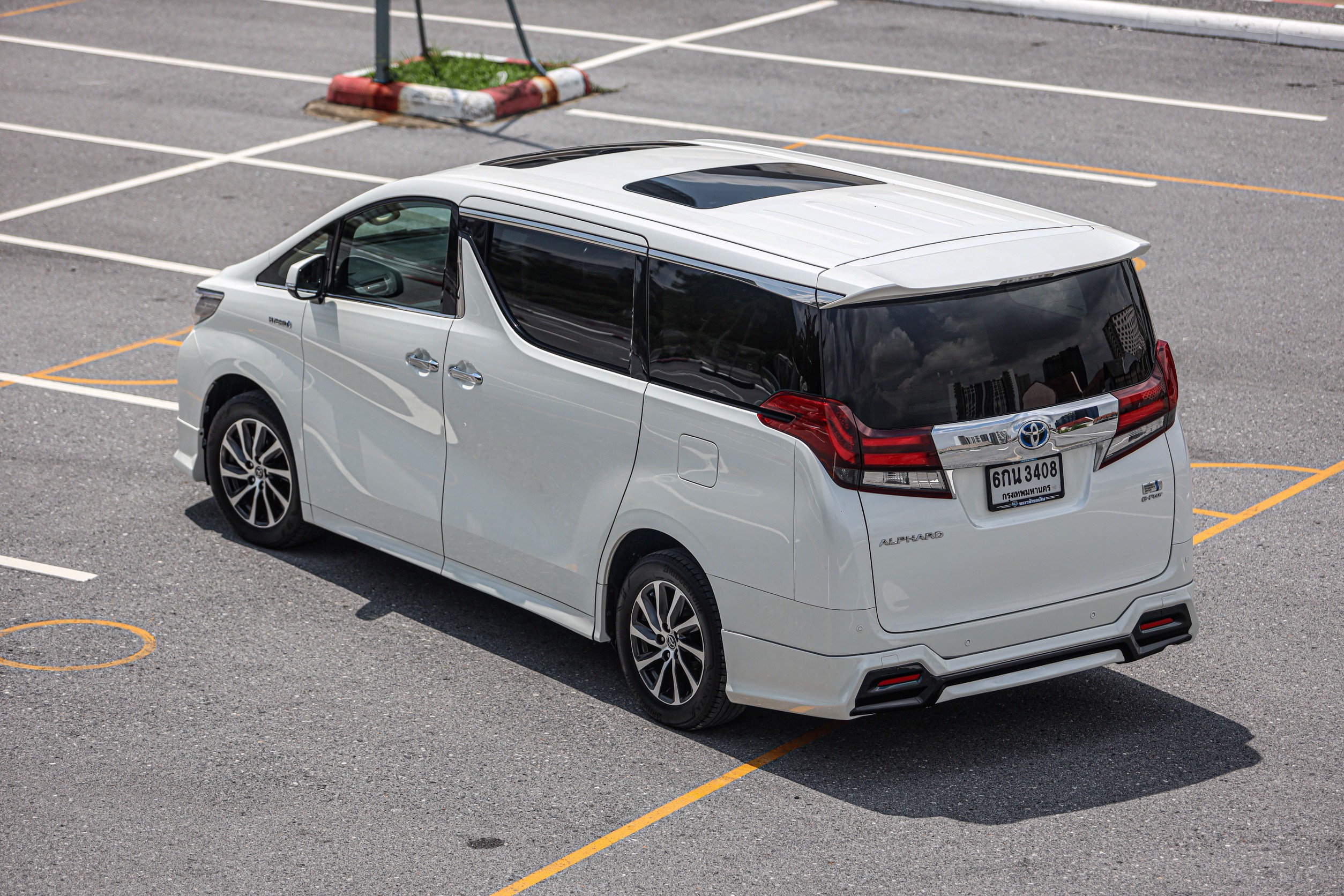 Toyota Alphard Hybrid SR C-Package E-Four PF-รถบ้านมือสอง