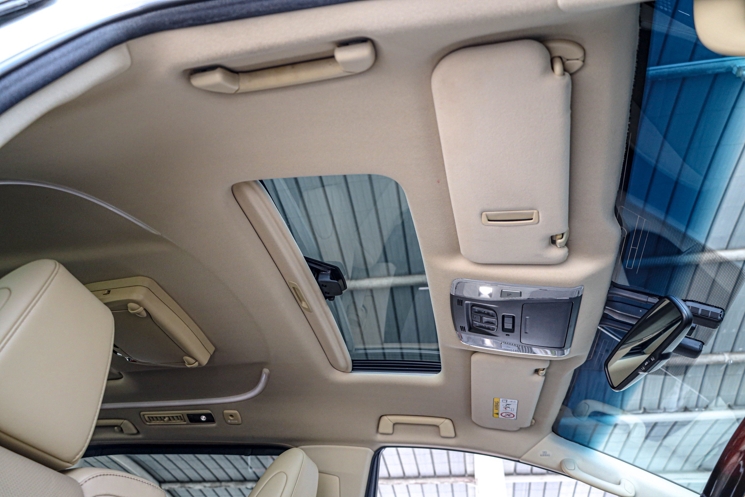 Toyota Alphard Hybrid SR C-Package E-Four PF-รถบ้านมือสอง