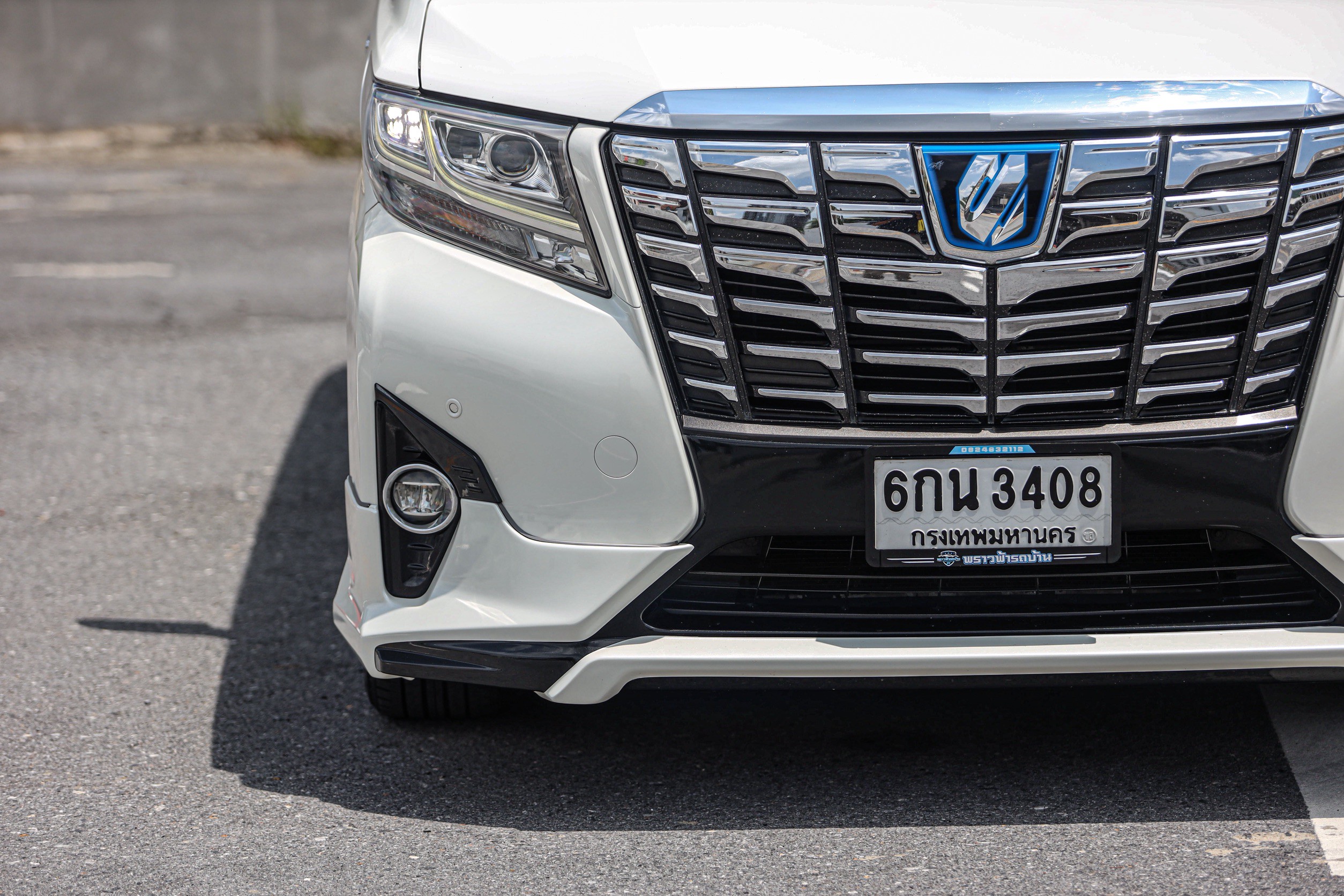 Toyota Alphard Hybrid SR C-Package E-Four PF-รถบ้านมือสอง