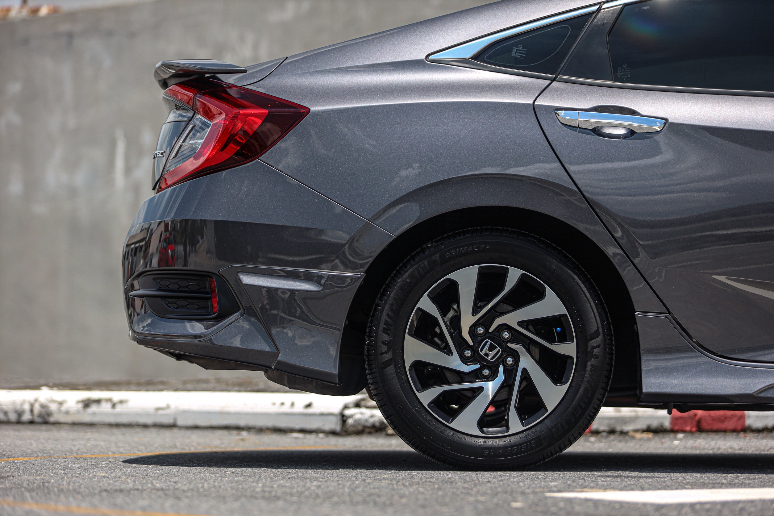 Honda Civic Fc 1.8 EL PF-รถบ้านมือสอง