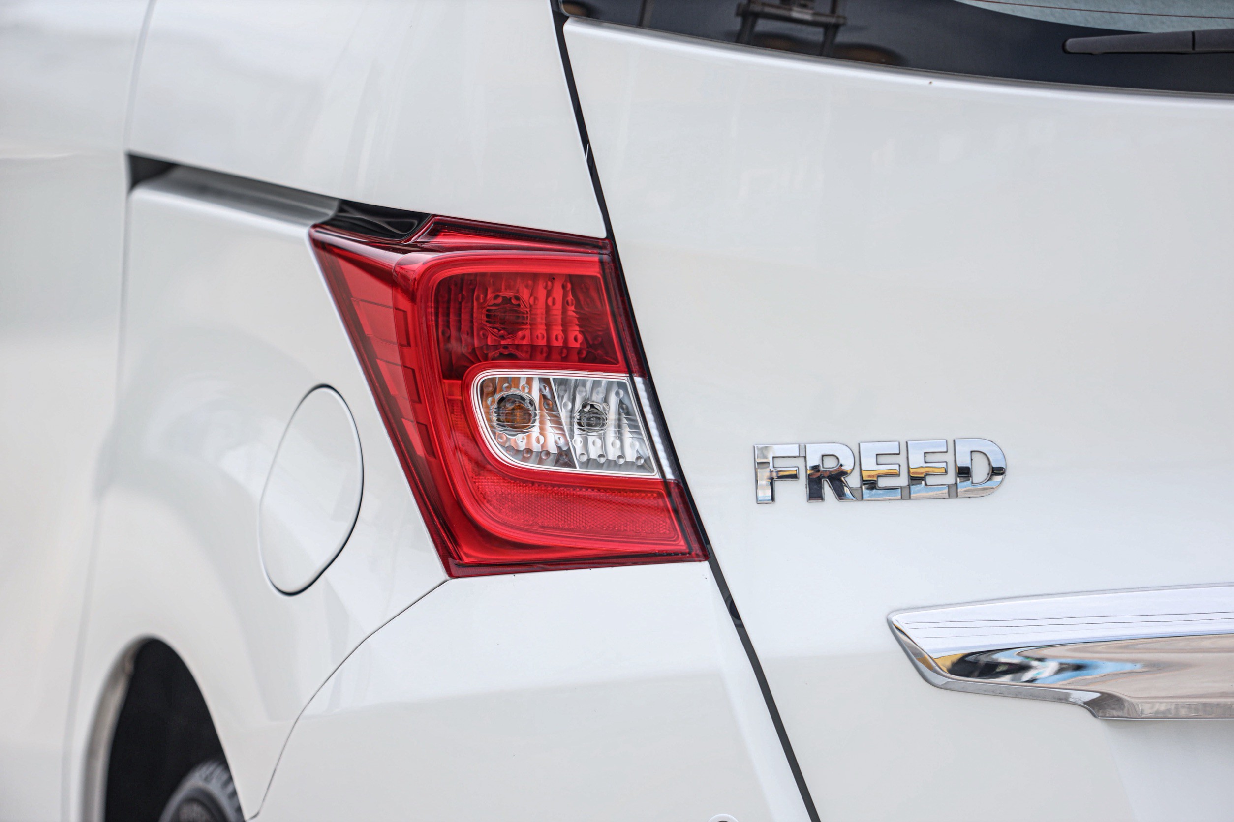 Honda Freed 1.5 EL AT PF-รถบ้านมือสอง