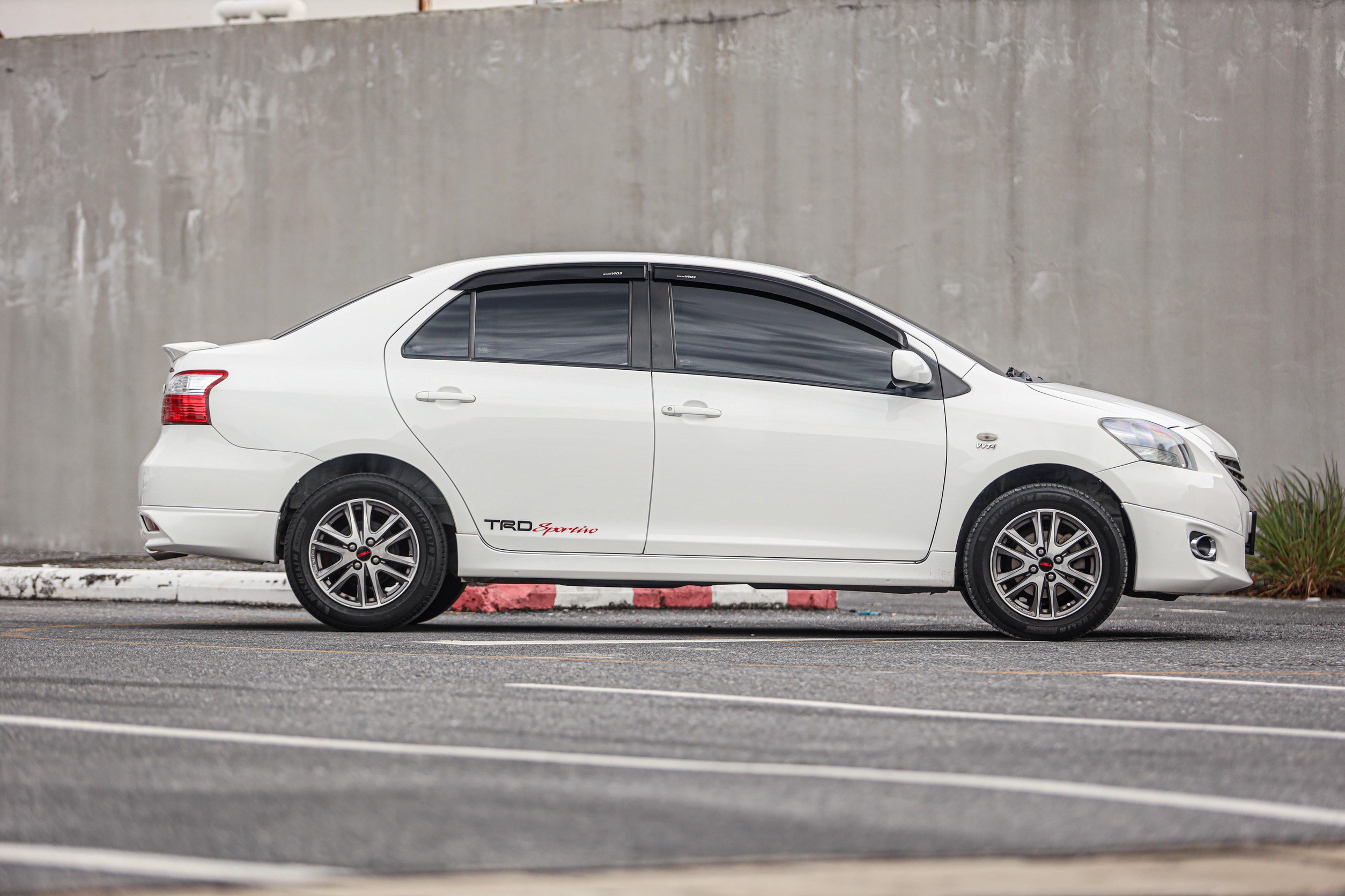 Toyota Vios TRD PF-รถบ้านมือสอง