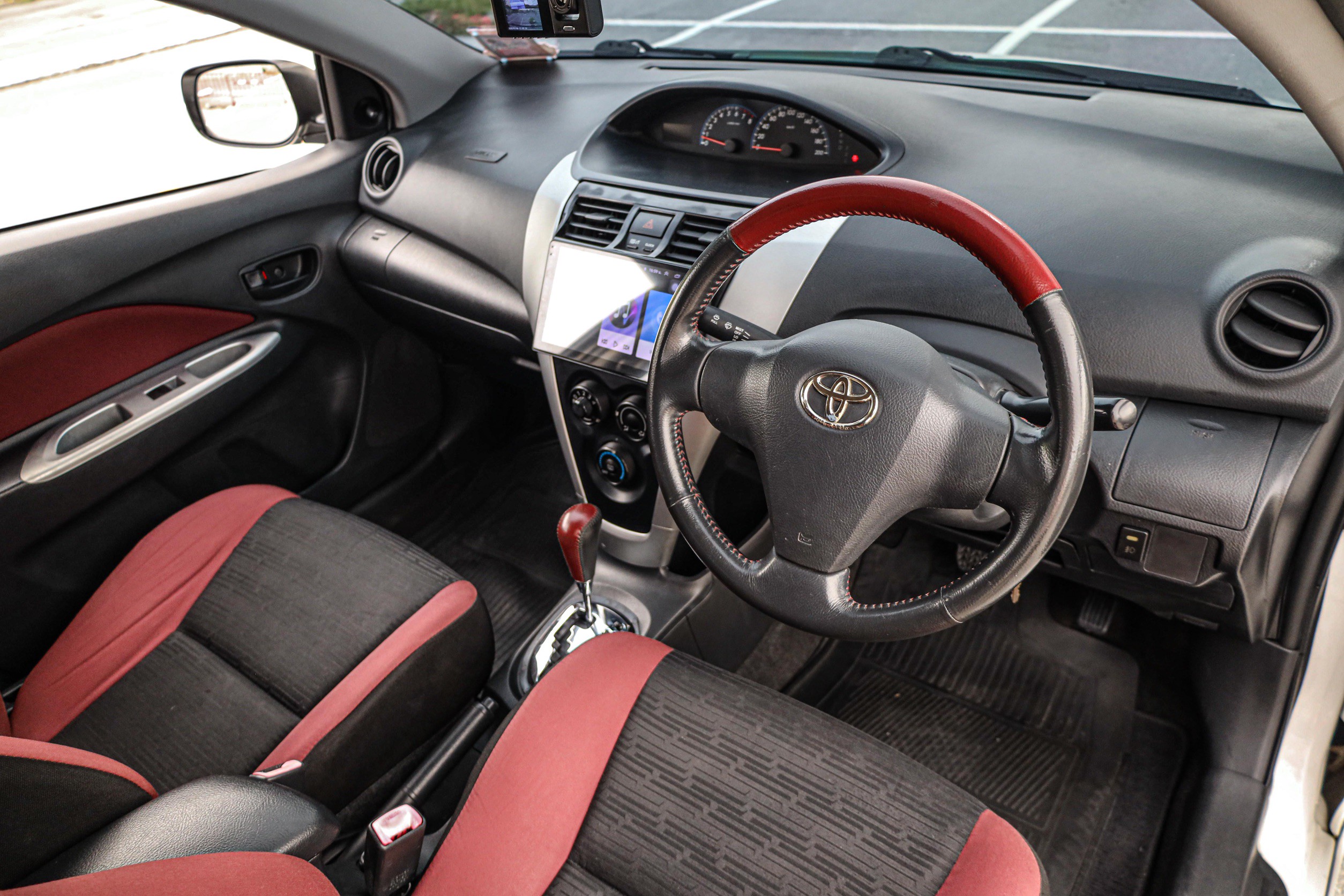 Toyota Vios TRD PF-รถบ้านมือสอง