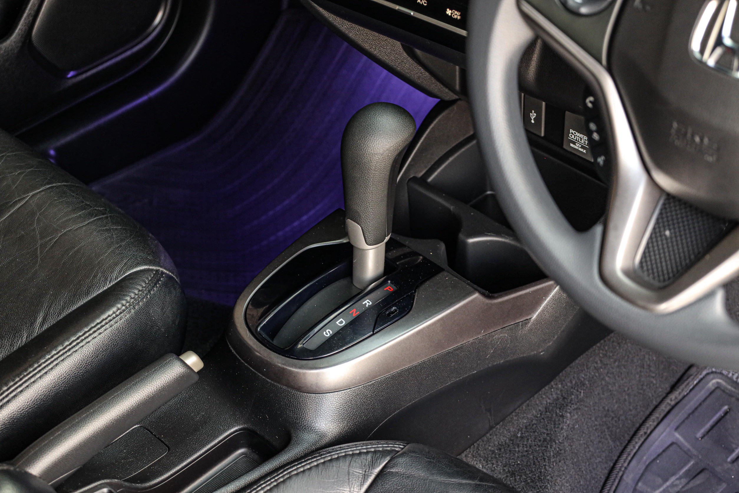 Honda Jazz GK RS PF-รถบ้านมือสอง