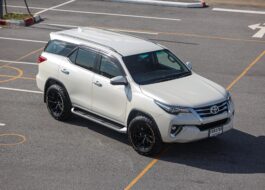 Toyota Fortuner 2.4 V 2WD PF-รถบ้านมือสอง