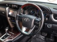 Toyota Fortuner 2.4 V 2WD PF-รถบ้านมือสอง