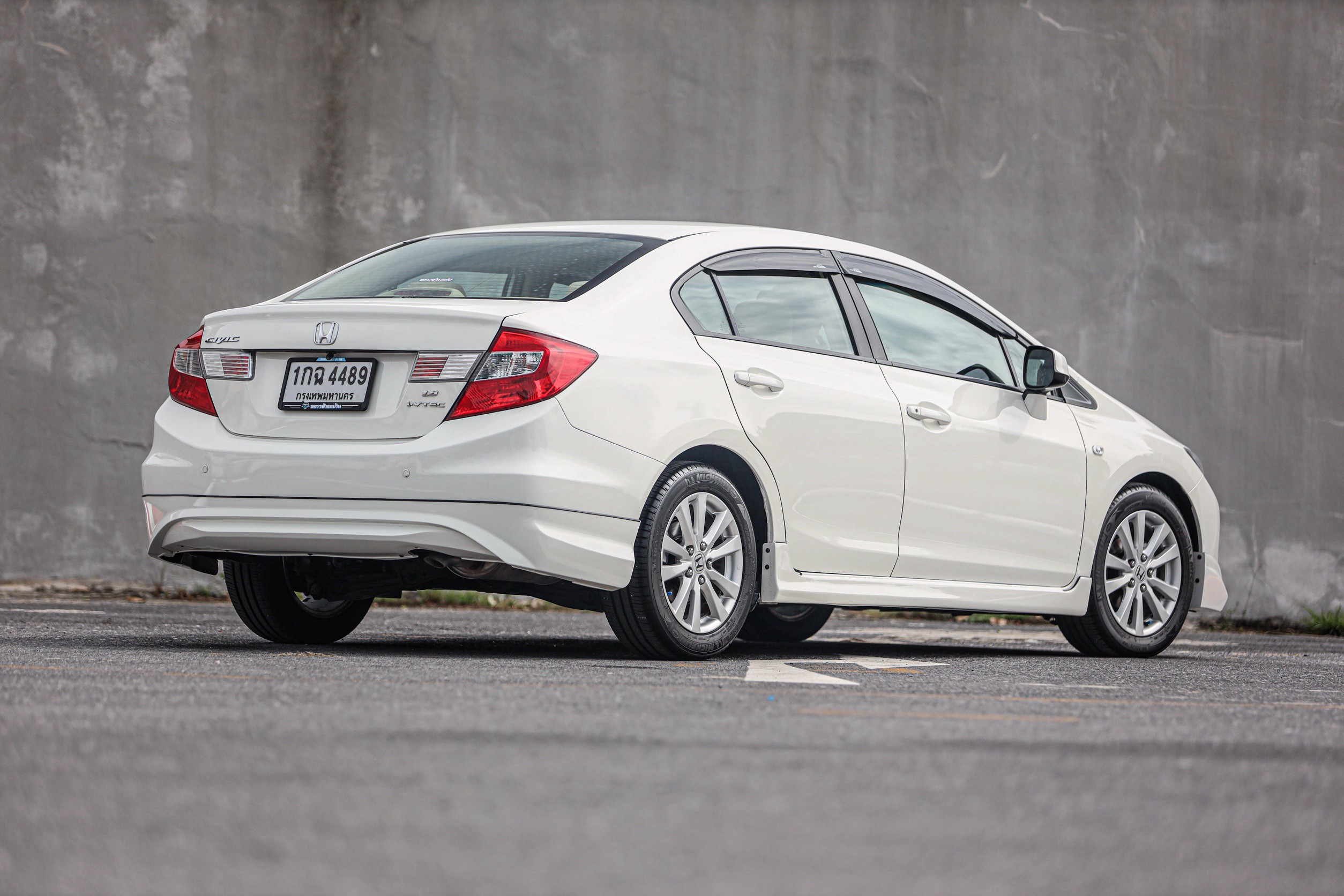 Honda Civic FB 1.8 S PF-รถบ้านมือสอง