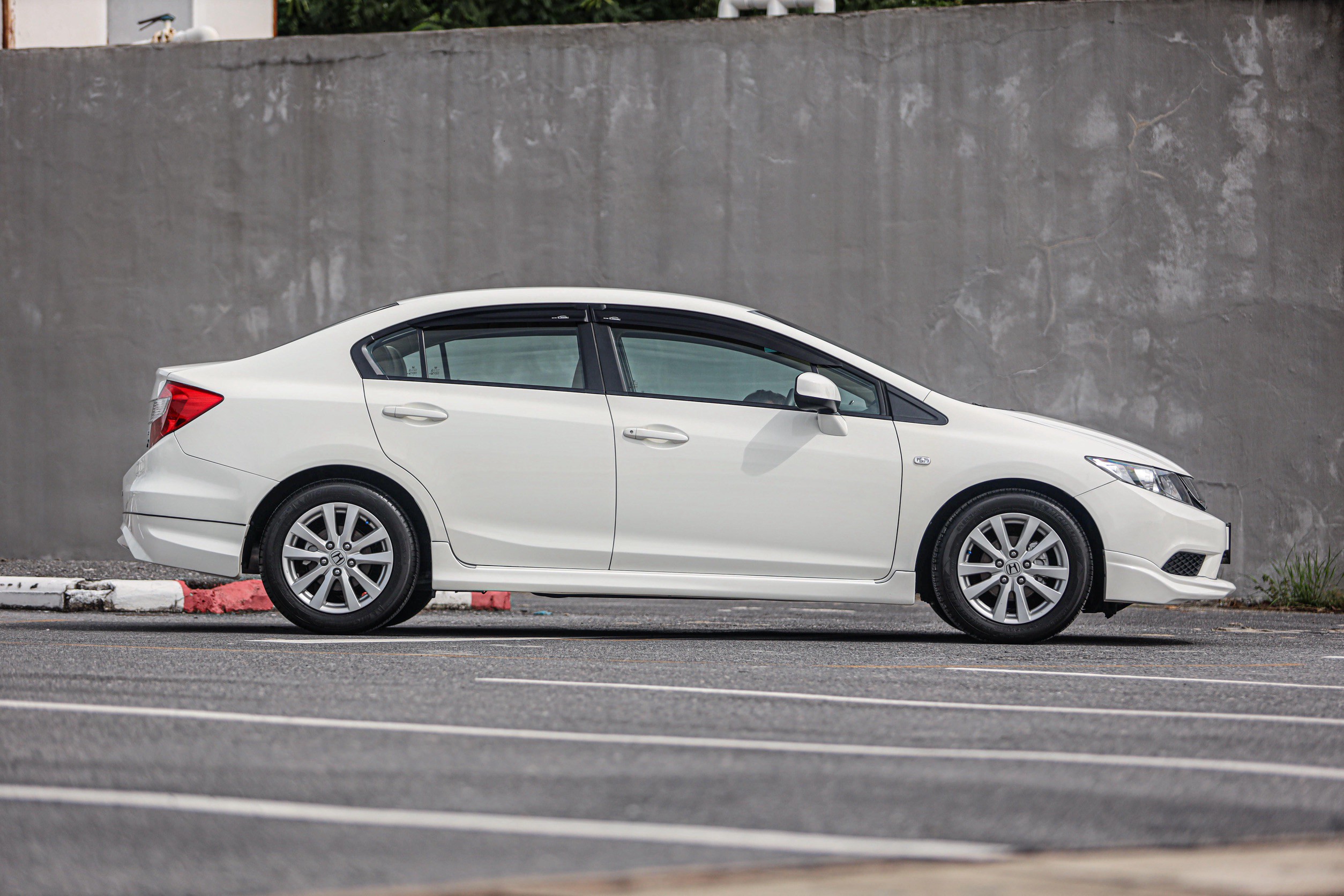 Honda Civic FB 1.8 S PF-รถบ้านมือสอง