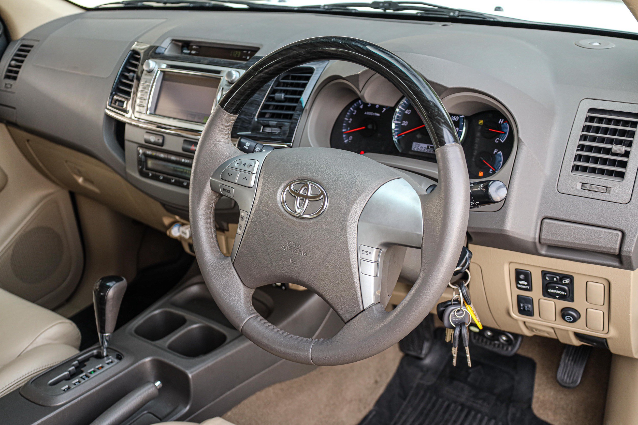 Toyota Fortuner 2.7 V PF-รถบ้านมือสอง