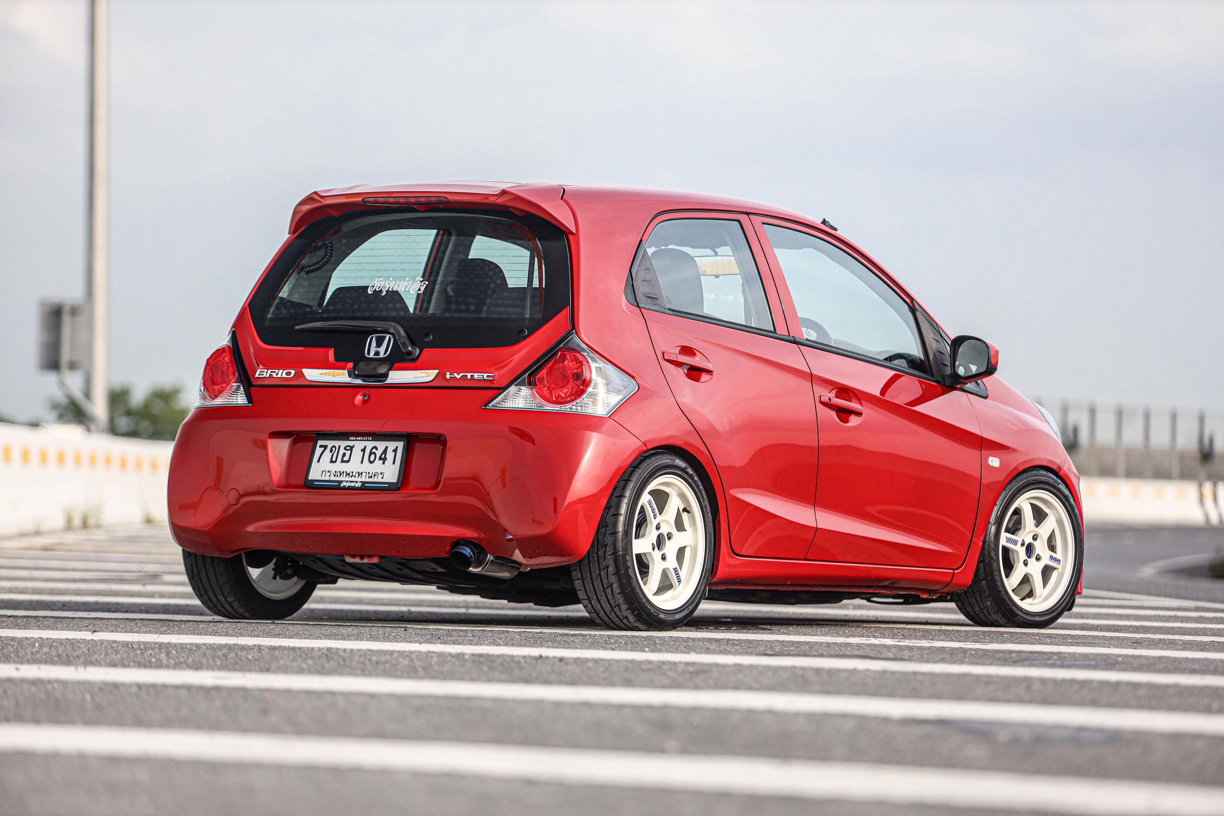 Honda Brio V MT PF-รถบ้านมือสอง